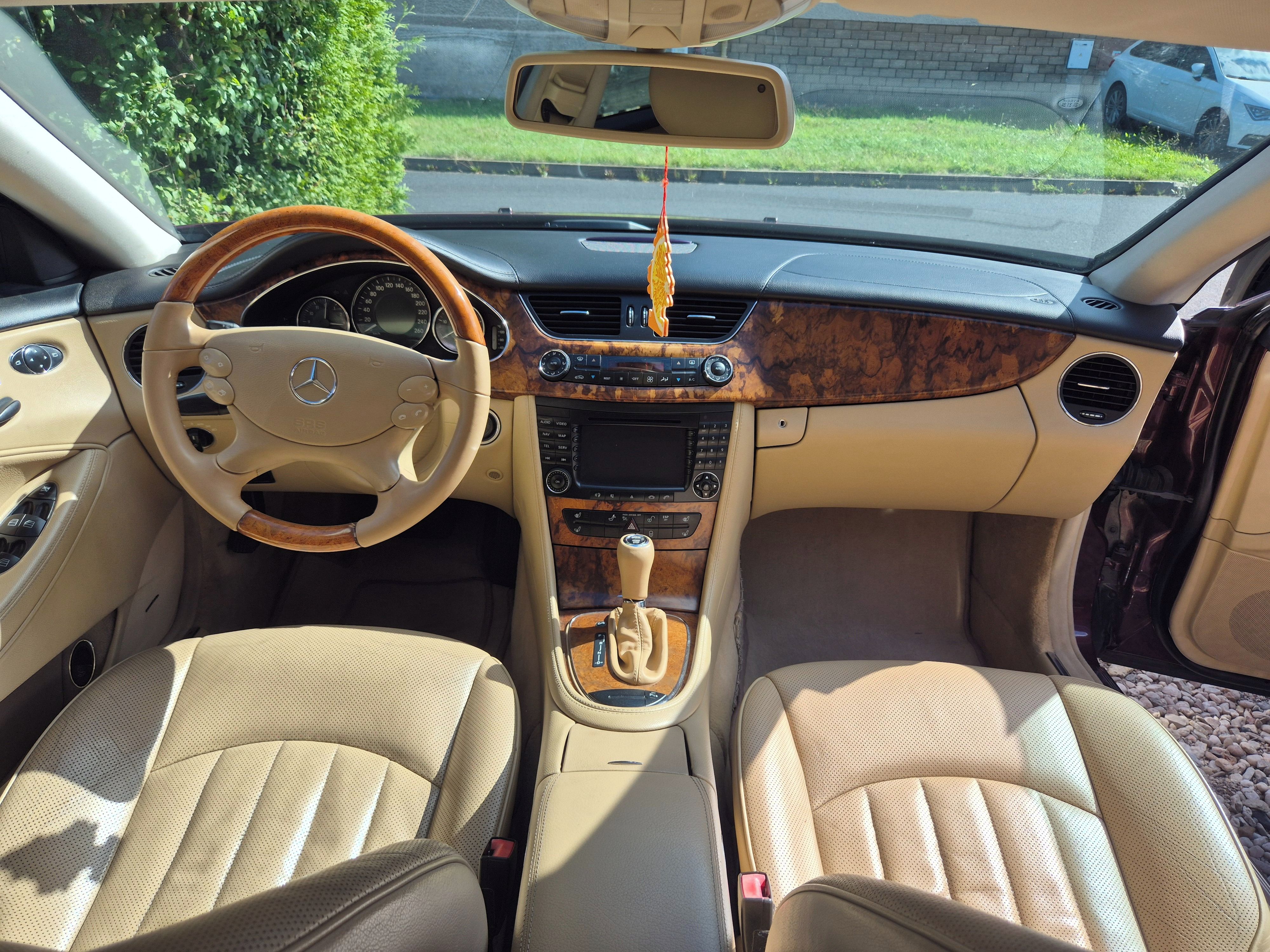 Mercedes-Benz CLS - fotka 4