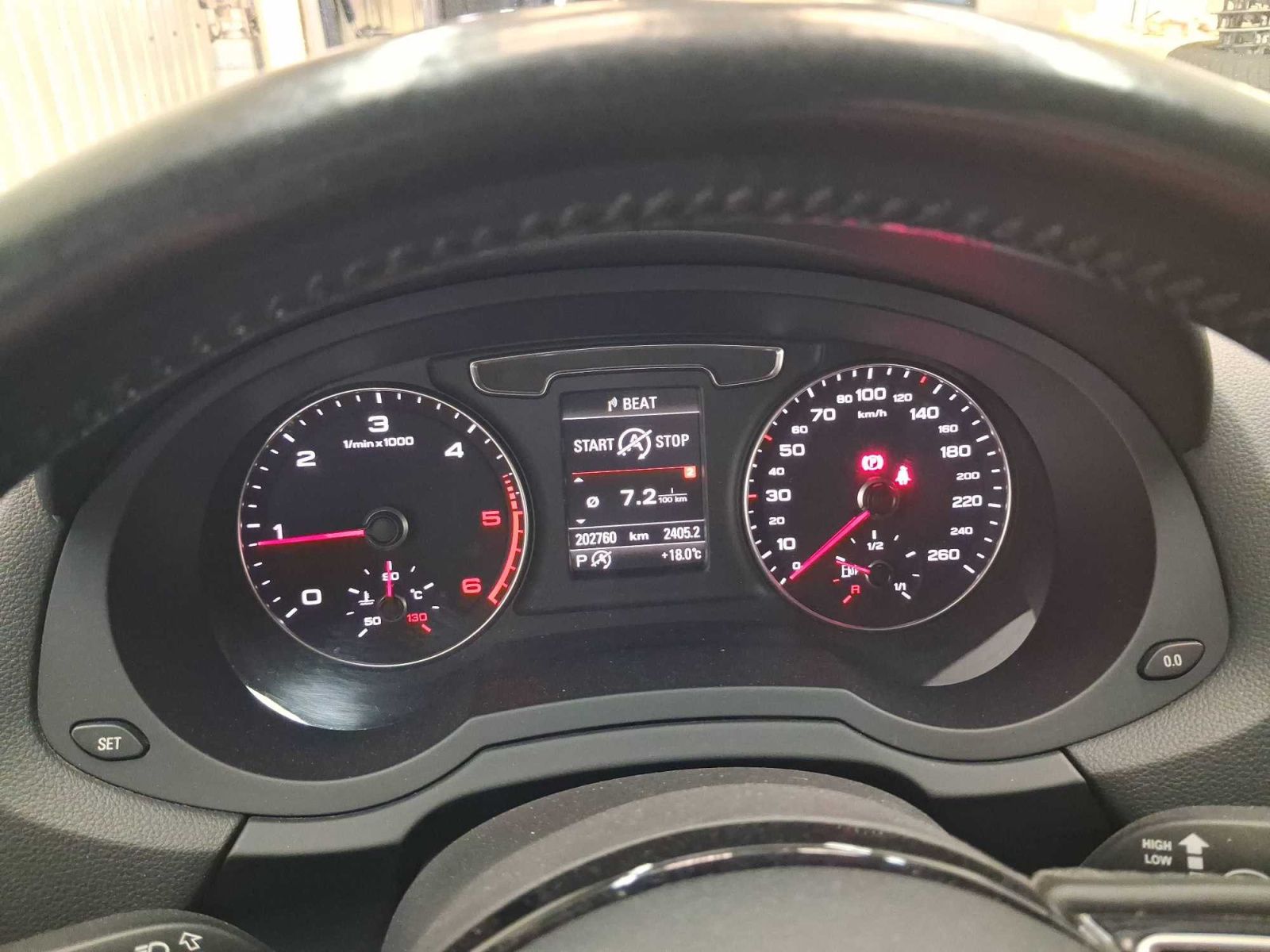 Audi Q3, 2.0 TDI, basis, 4X4, Automat - fotka 3