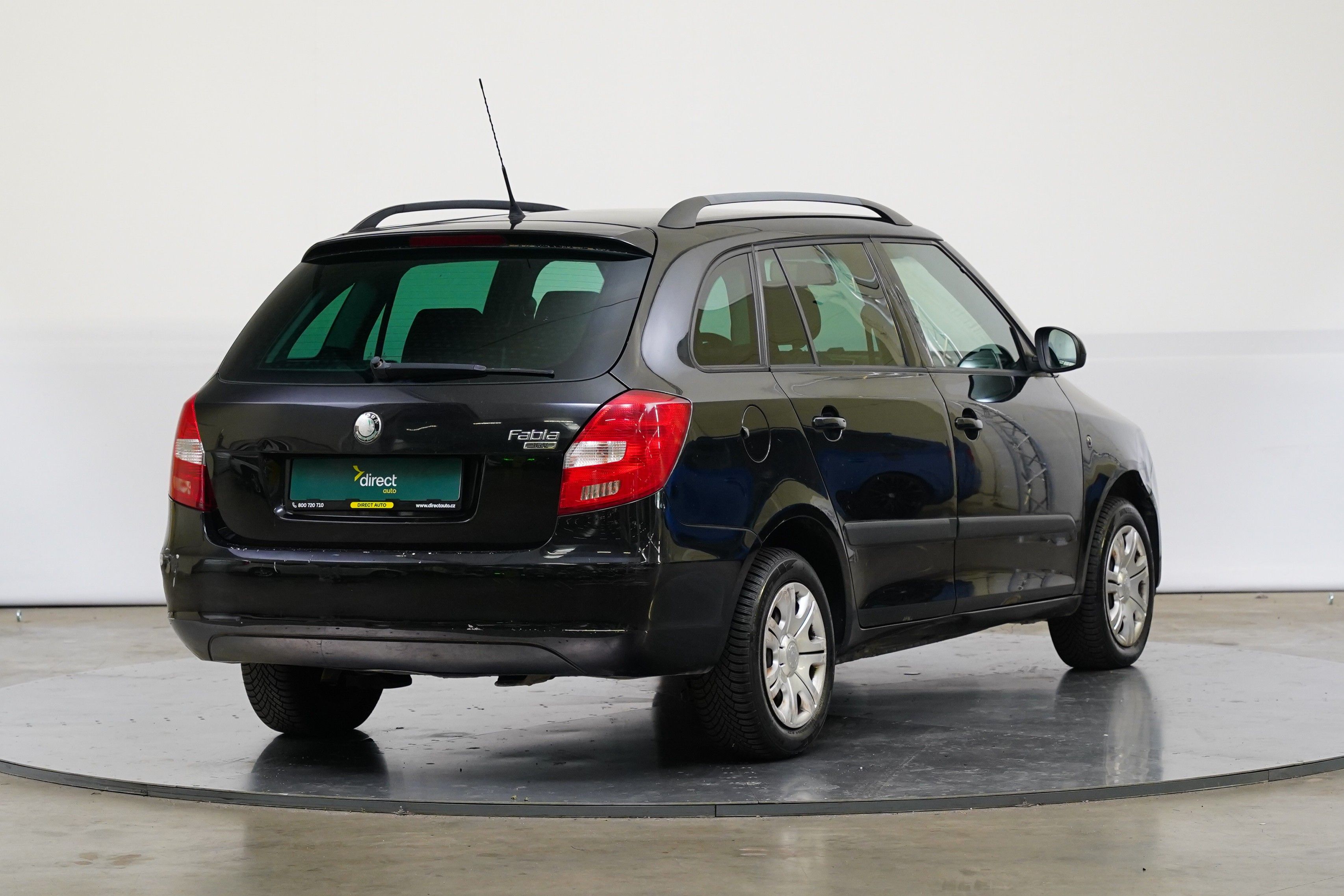 Škoda Fabia, 1.4 16V 63 kW - fotka 2