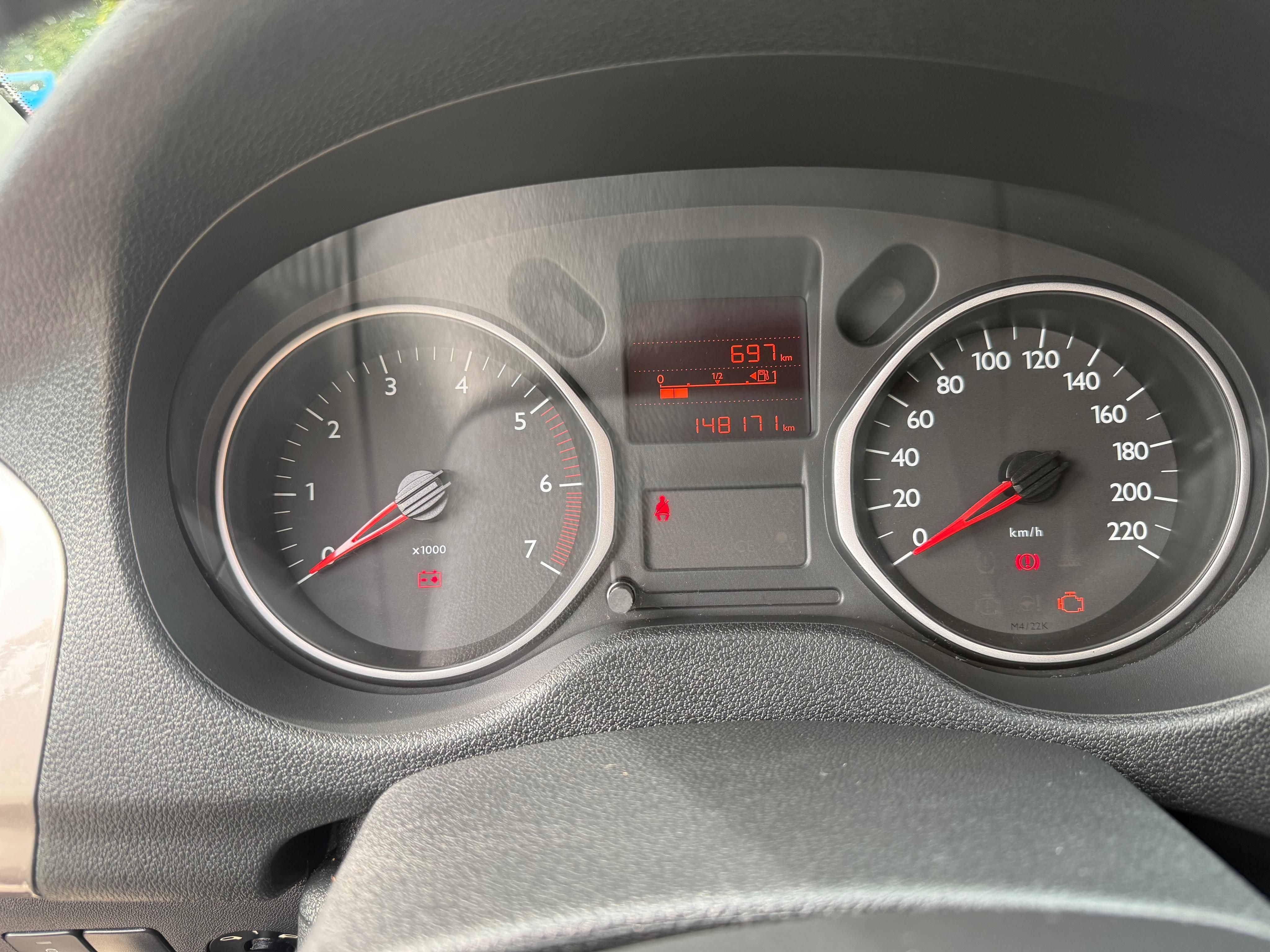 Citroën C-Elysée, Citroen C Elysse 1.6 Blue Hdi - fotka 5