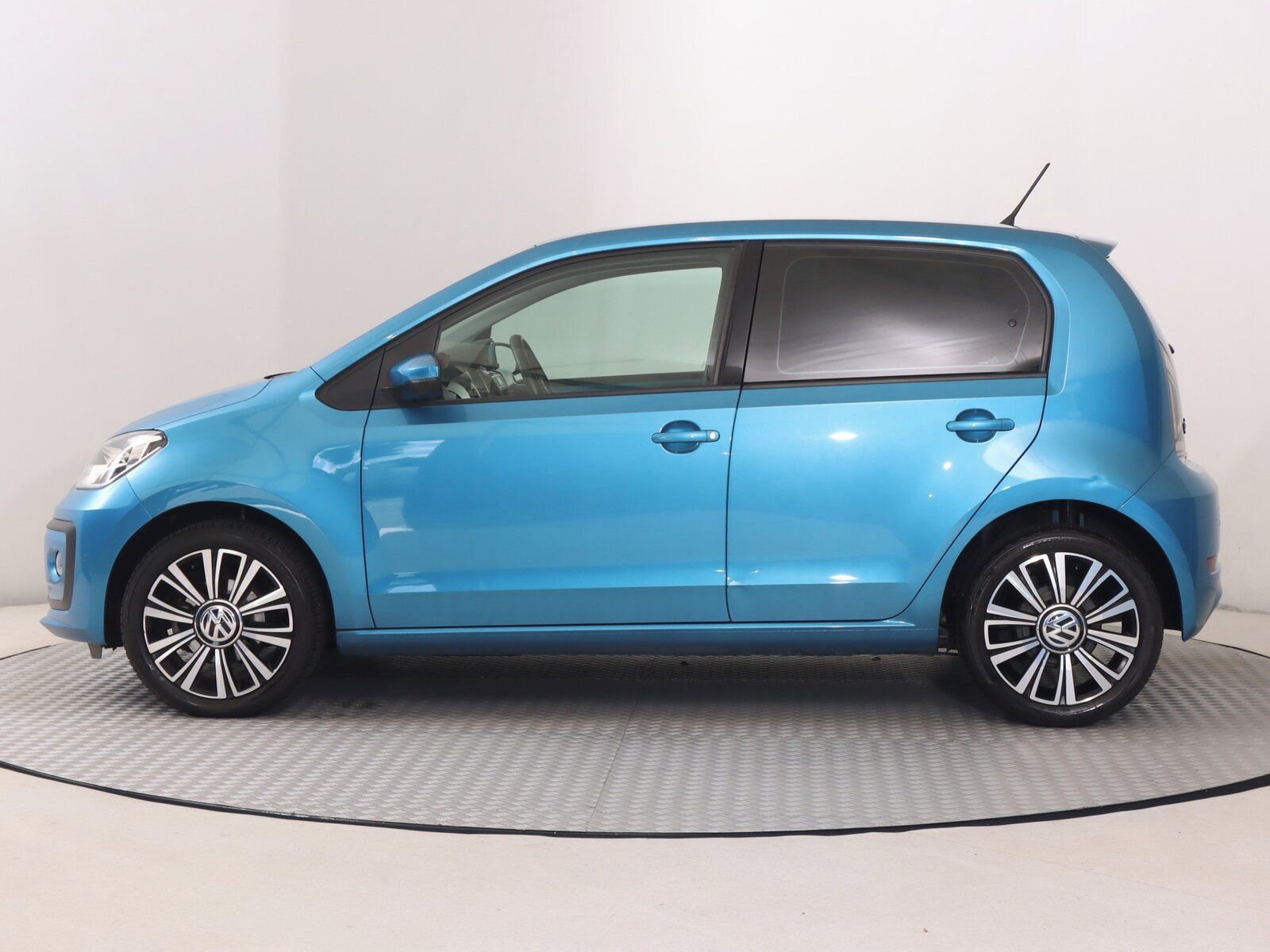 Volkswagen Up!, 1.0 MPI, Automat, Serv.kniha - fotka 3