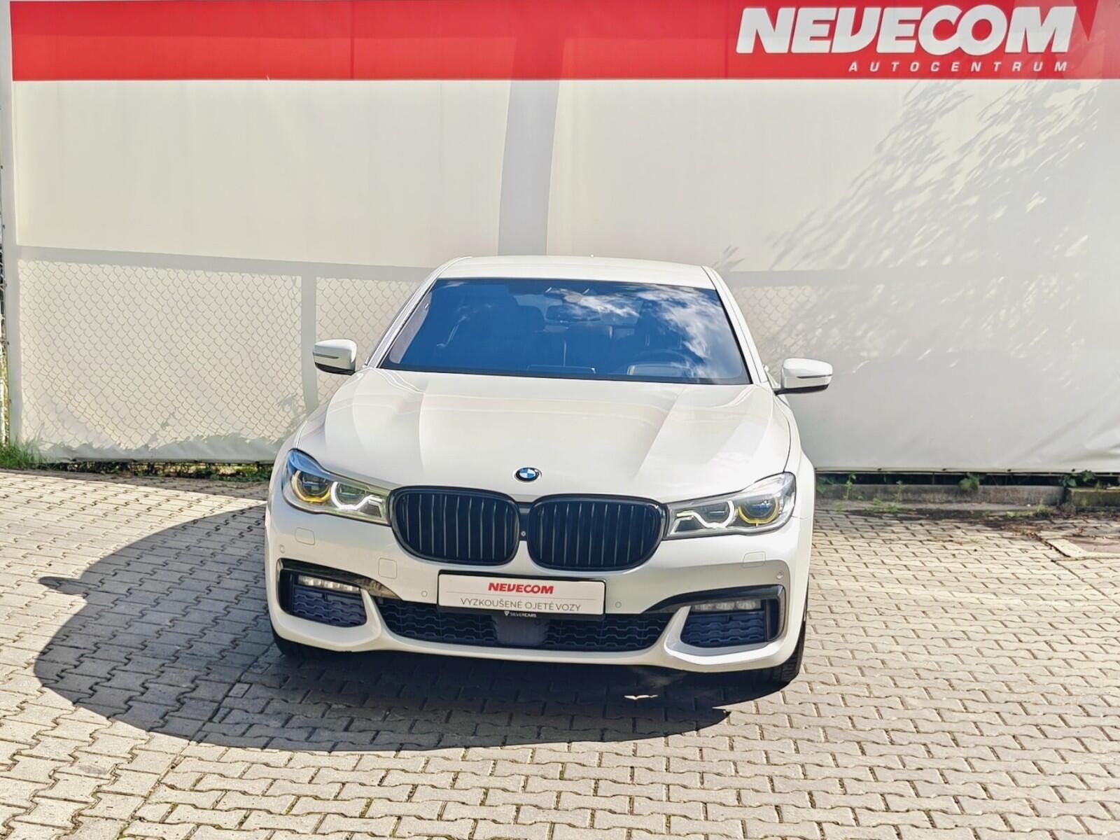 BMW Řada 7, 3,0 740d xDrive M - fotka 4