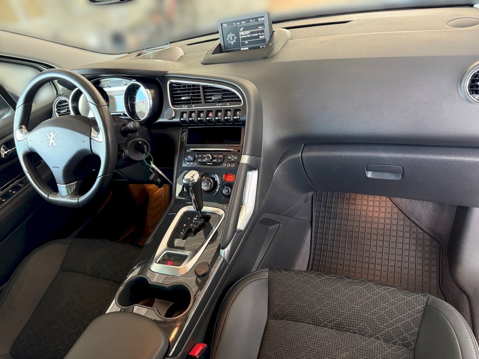 Peugeot 3008, 1,6 HDI / 88 kW - fotka 6