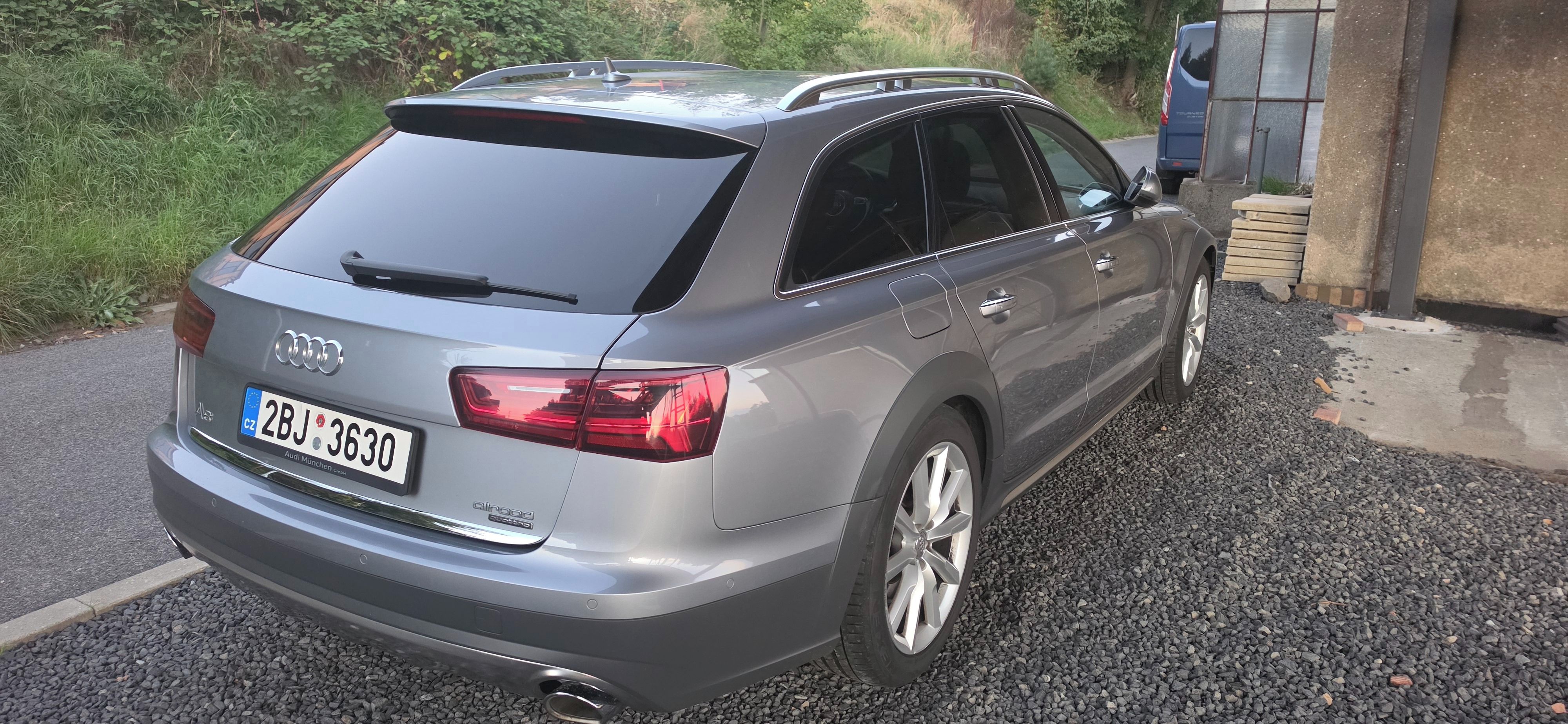 Audi A6 allroad, 3.0 TDI V6 - fotka 6