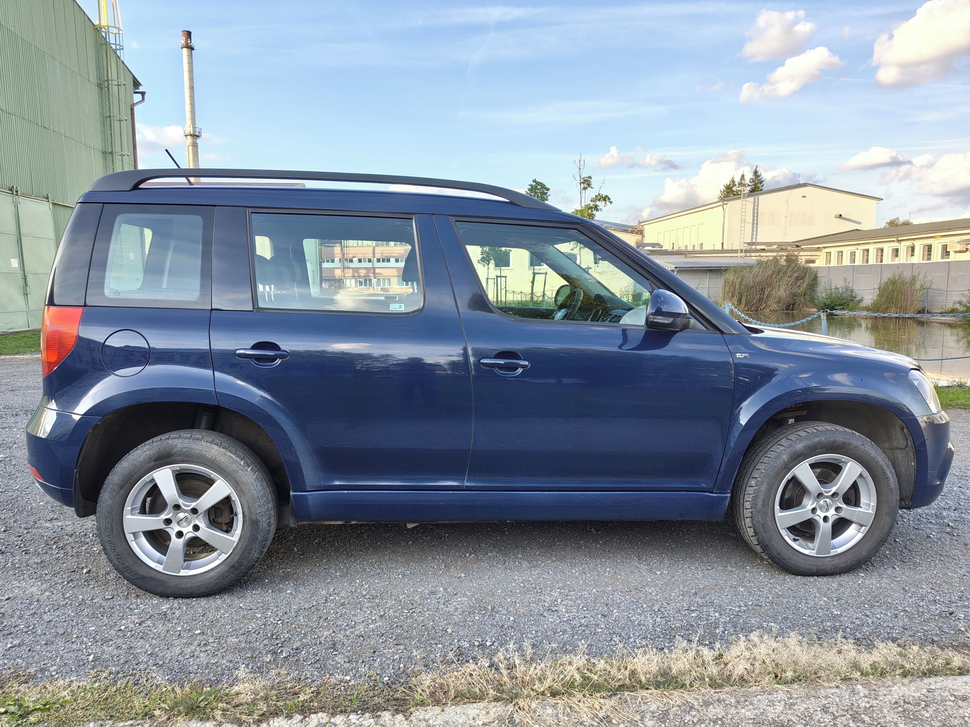 Škoda Yeti, 2.0TDi,1.maj,nové v ČR,DPH,4X4 - fotka 4