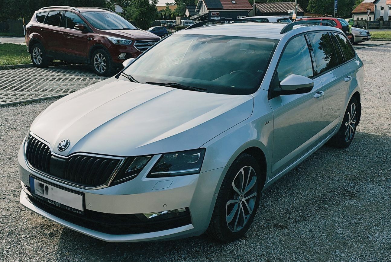 Škoda Octavia, Škoda Octavia III Combi FL - fotka 2