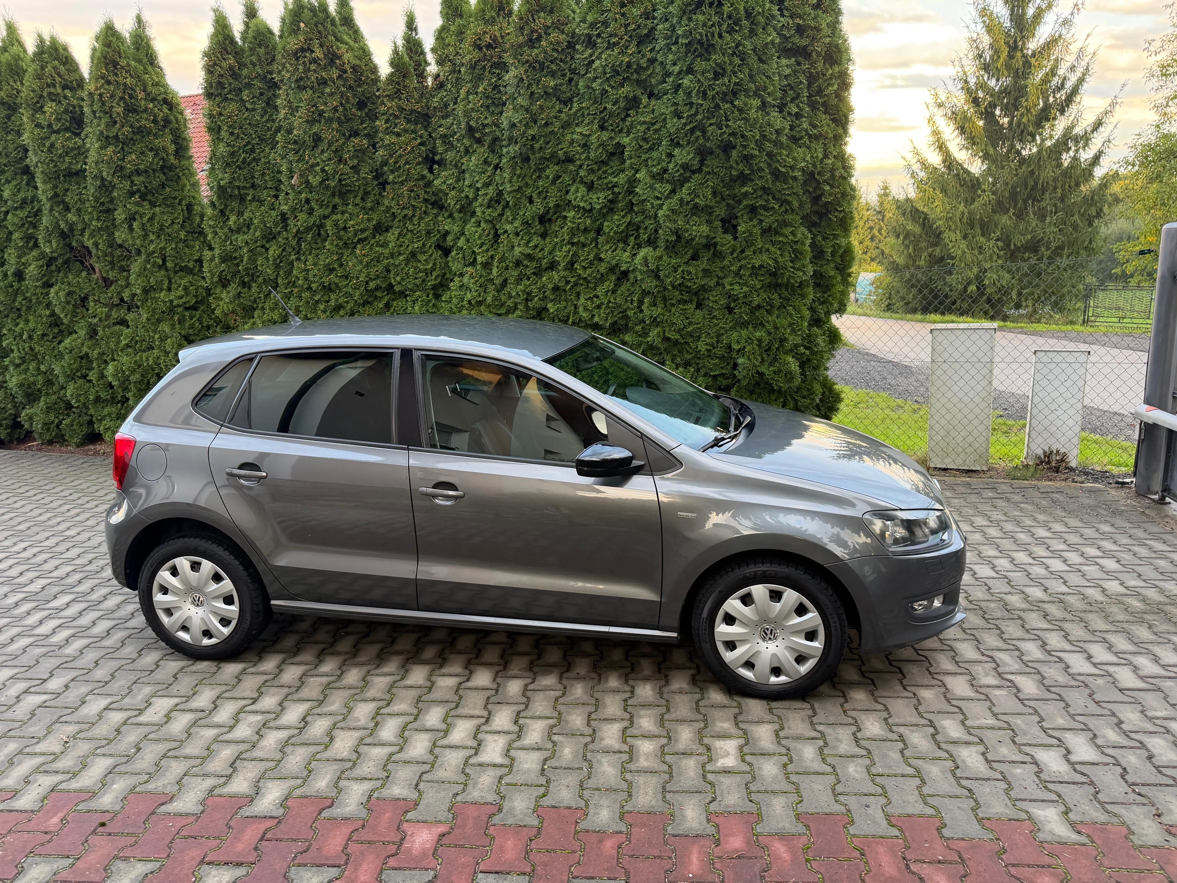 Volkswagen Polo, 1,2 TSi Automat ,Pravid.servis - fotka 2