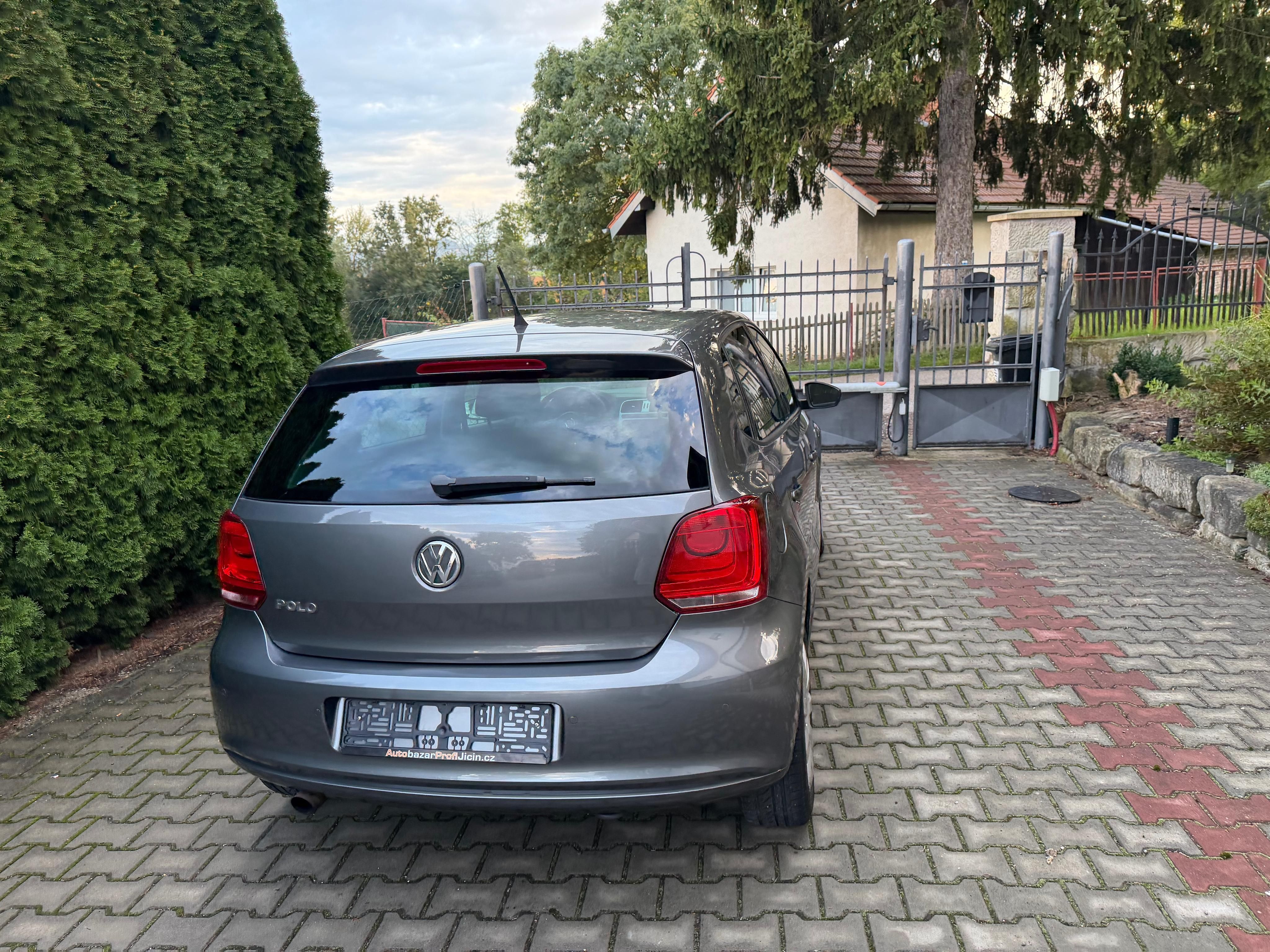 Volkswagen Polo, 1,2 TSi Automat ,Pravid.servis - fotka 5