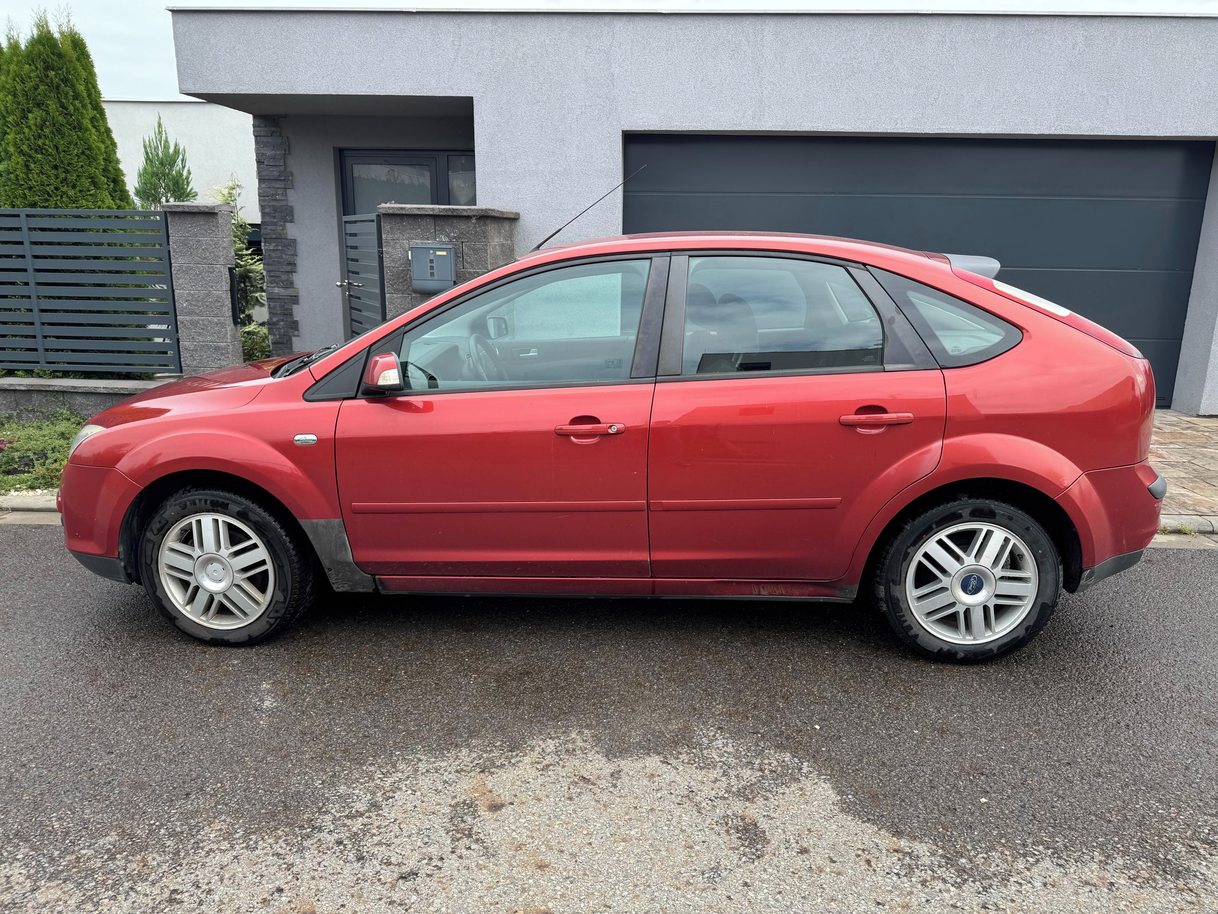 Ford Focus, 1,6 TDI Ghia - fotka 4