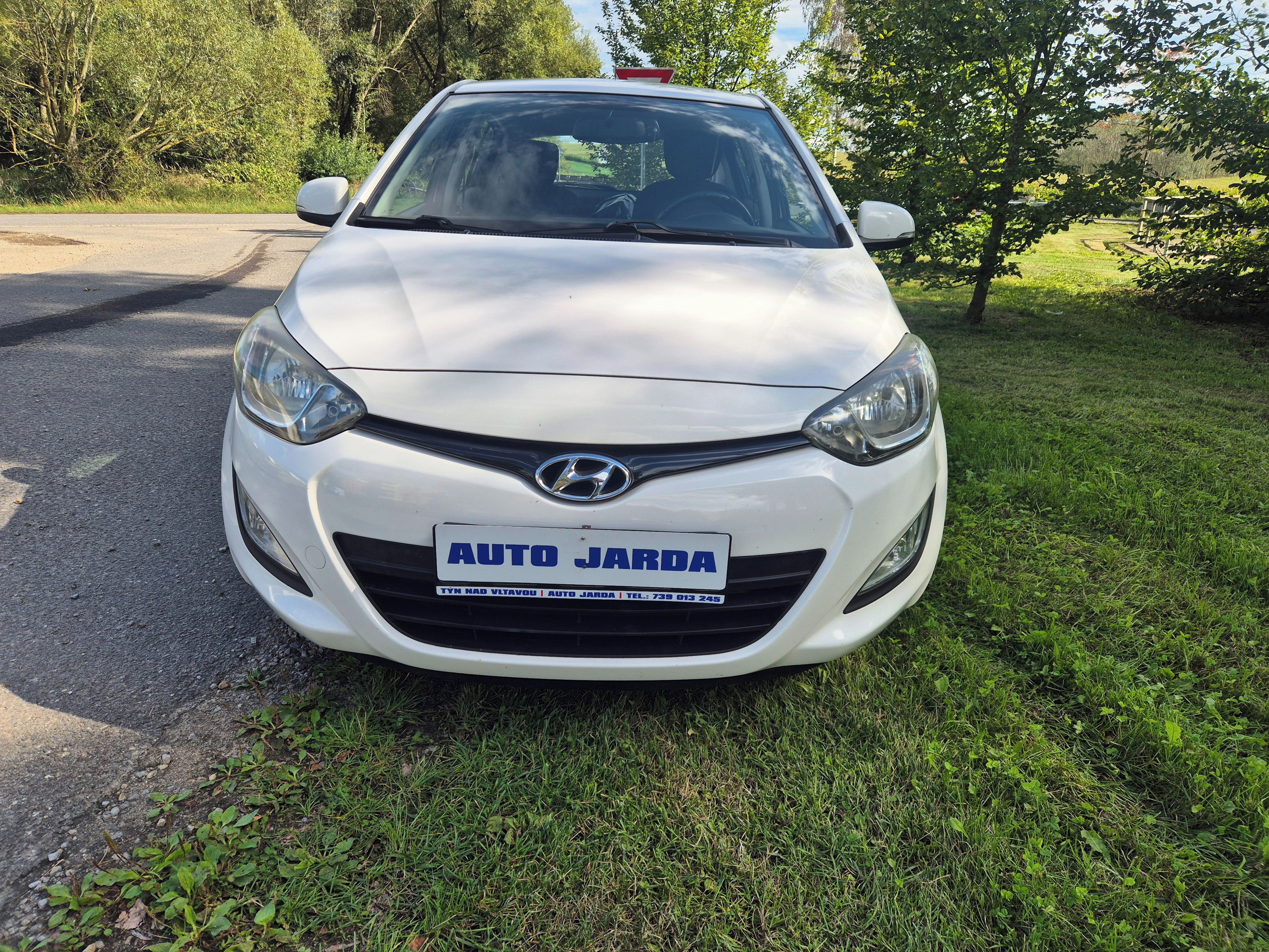 Hyundai i20, 1.2 63kW CZ 101000km - fotka 2