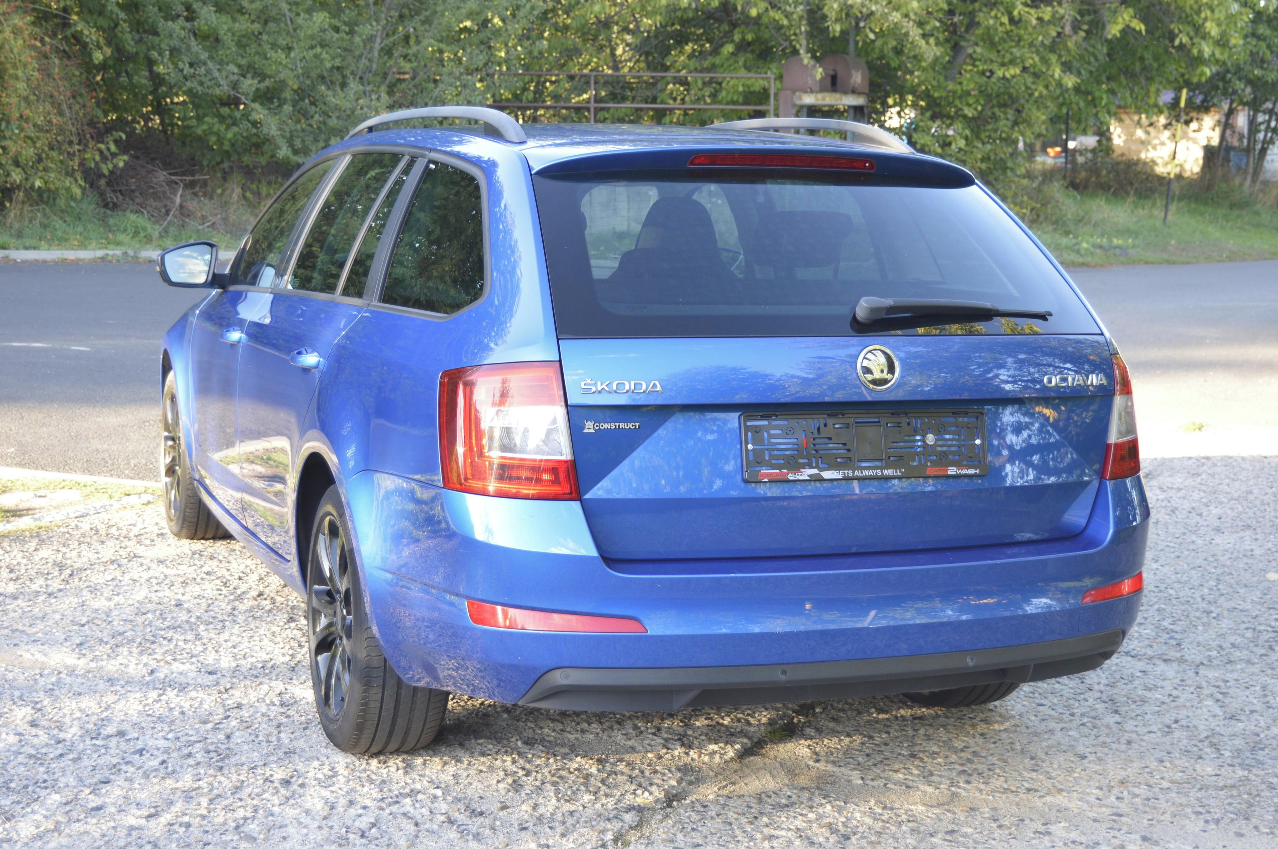Škoda Octavia, 1.6 TDI 81 KW * SERVIS - SPORT - fotka 4