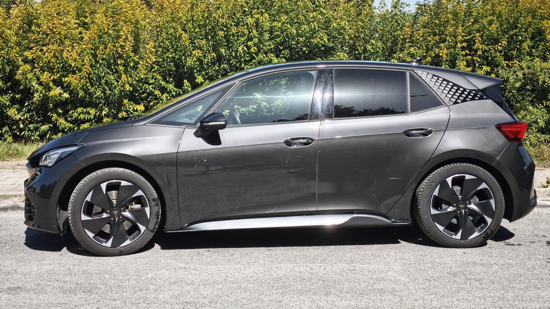 Cupra Born - fotka 2