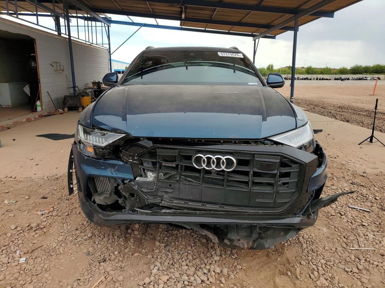 Audi Q8, Auto na cestě - fotka 5