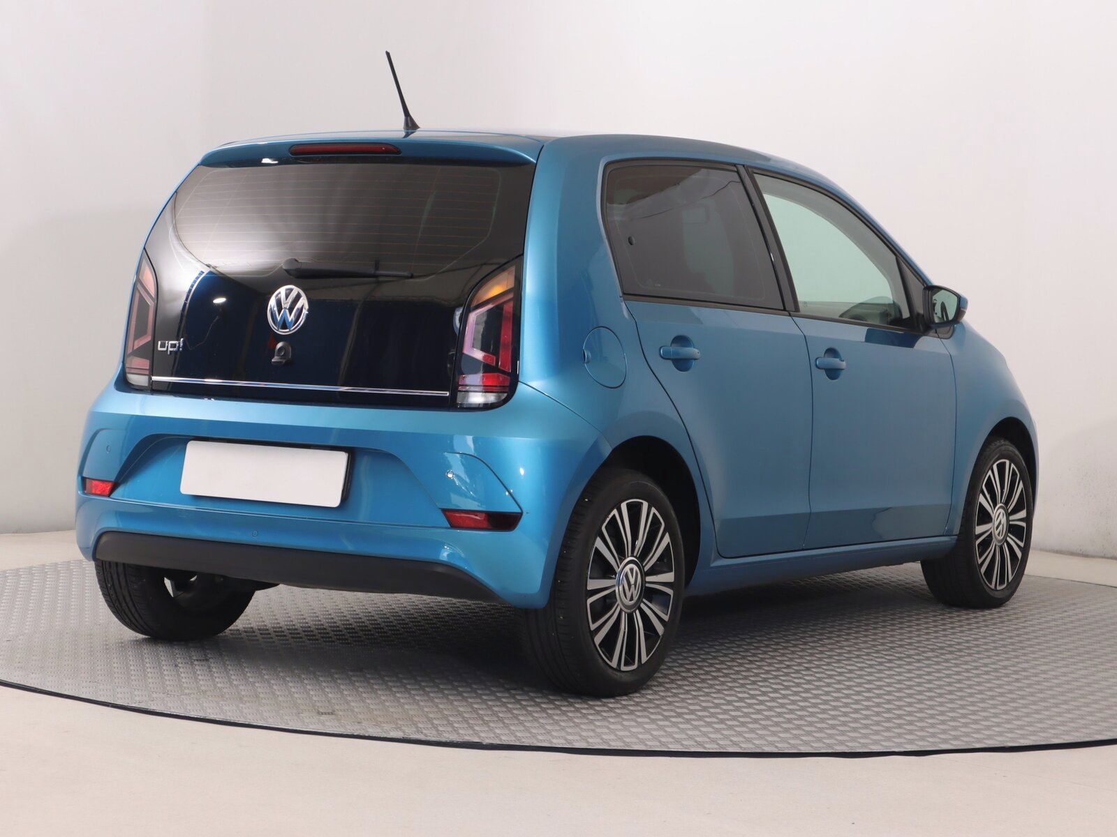 Volkswagen Up!, 1.0 MPI, Automat, Serv.kniha - fotka 5