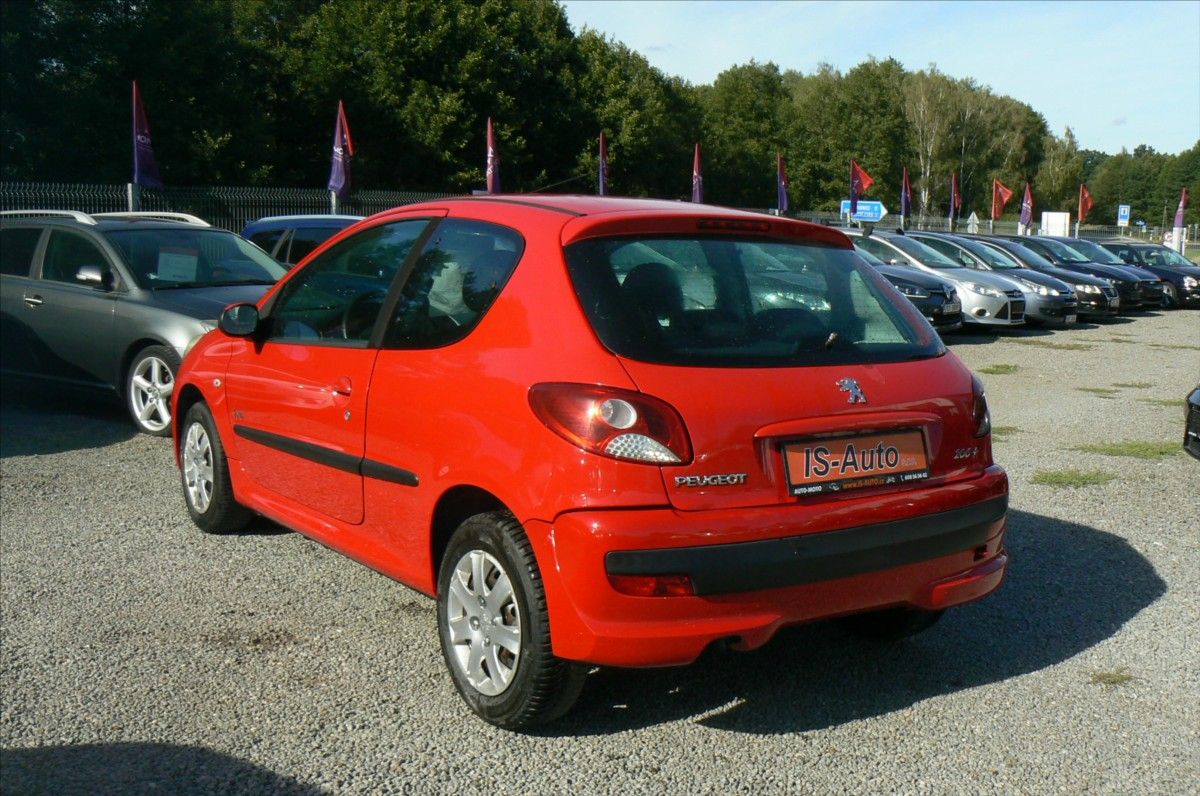 Peugeot 206, 1,1 3. dveř - fotka 5