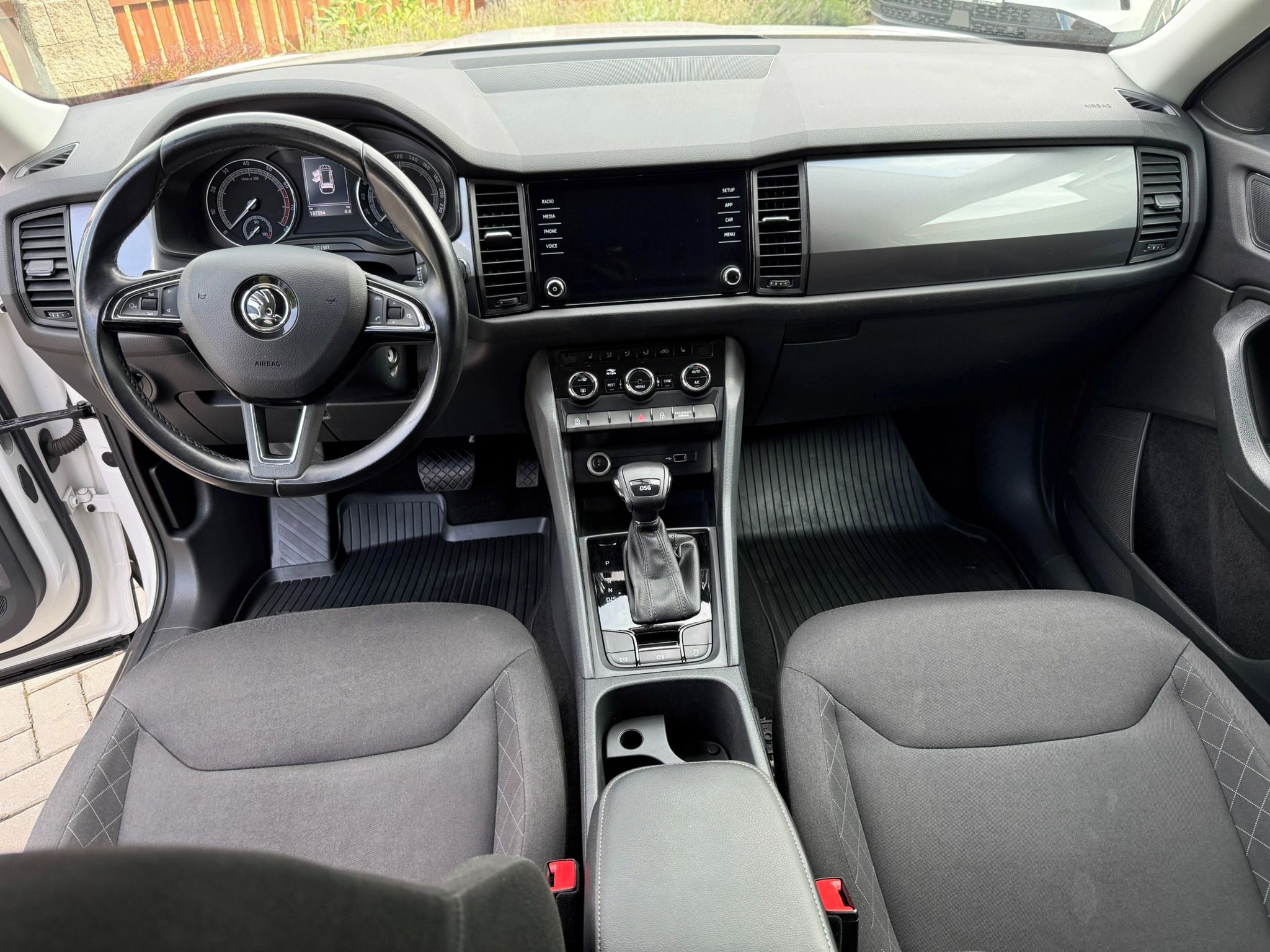 Škoda Kodiaq, 110 kW, DSG, 7 míst, el. tažné - fotka 6