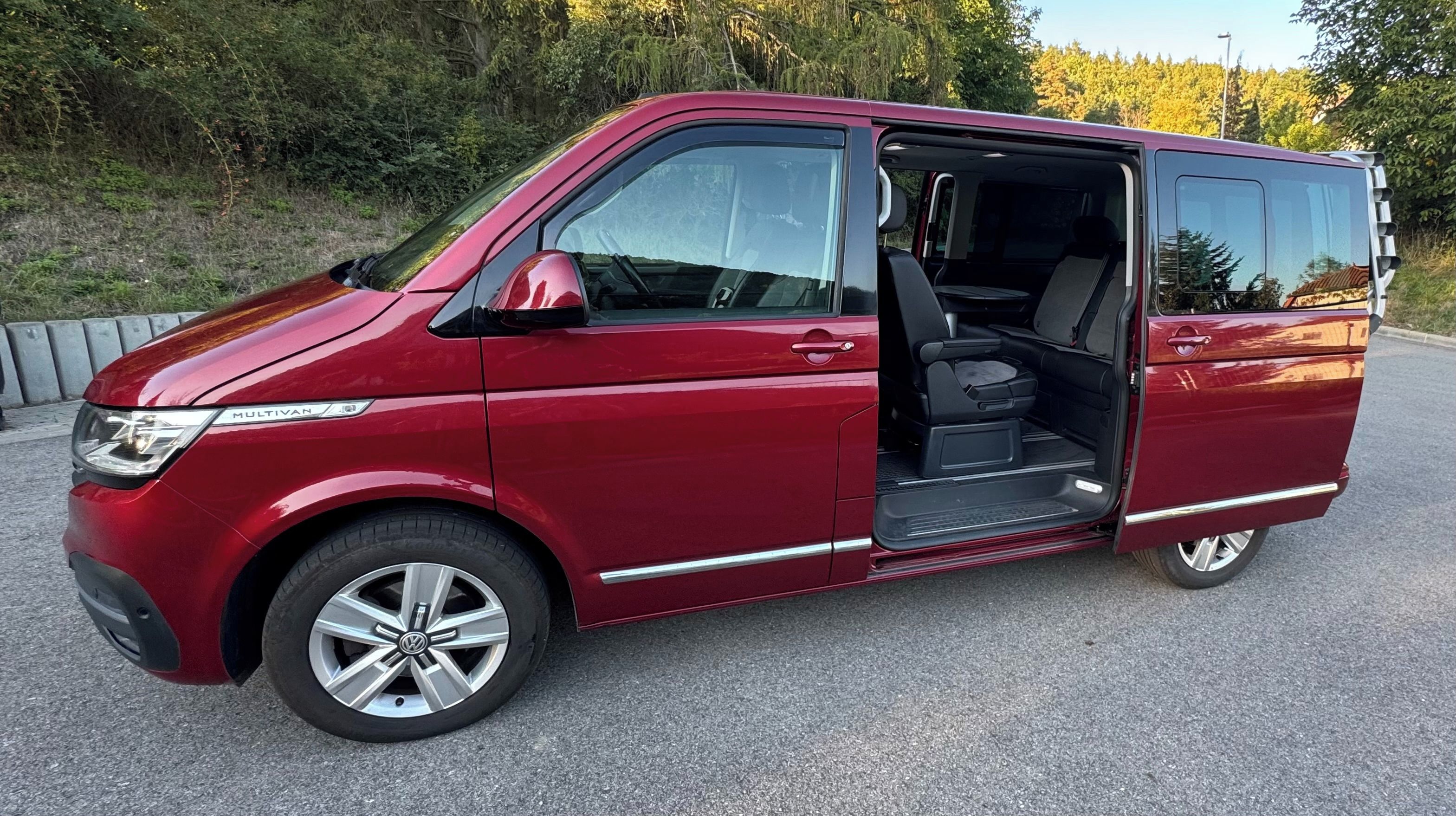 Volkswagen Multivan, T6.1,2.0TDI,110kW,DSG,ČR - fotka 6