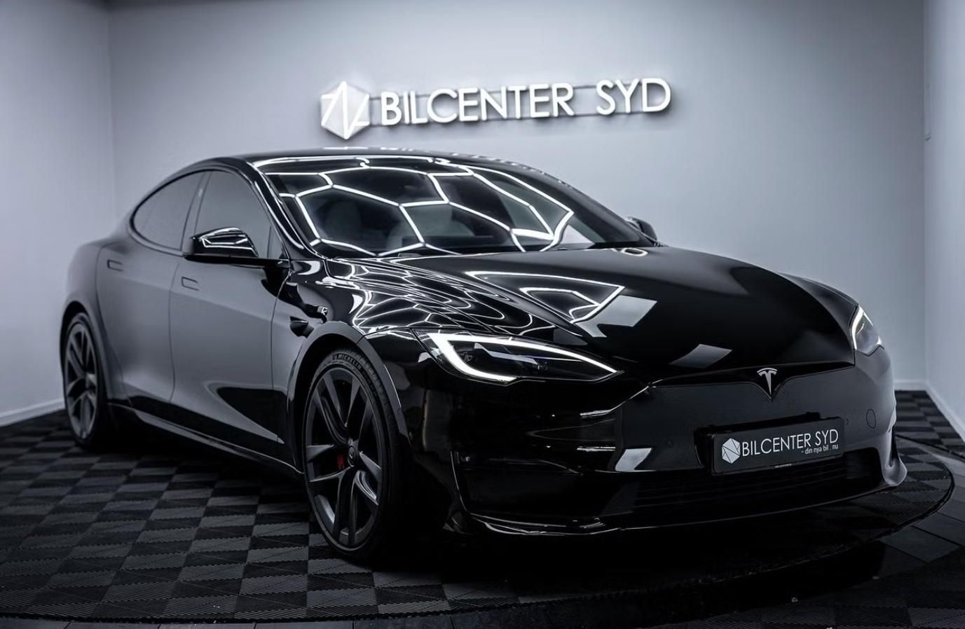 Tesla Model S, Plaid AWD Tažné Yoke Panorama - fotka 5