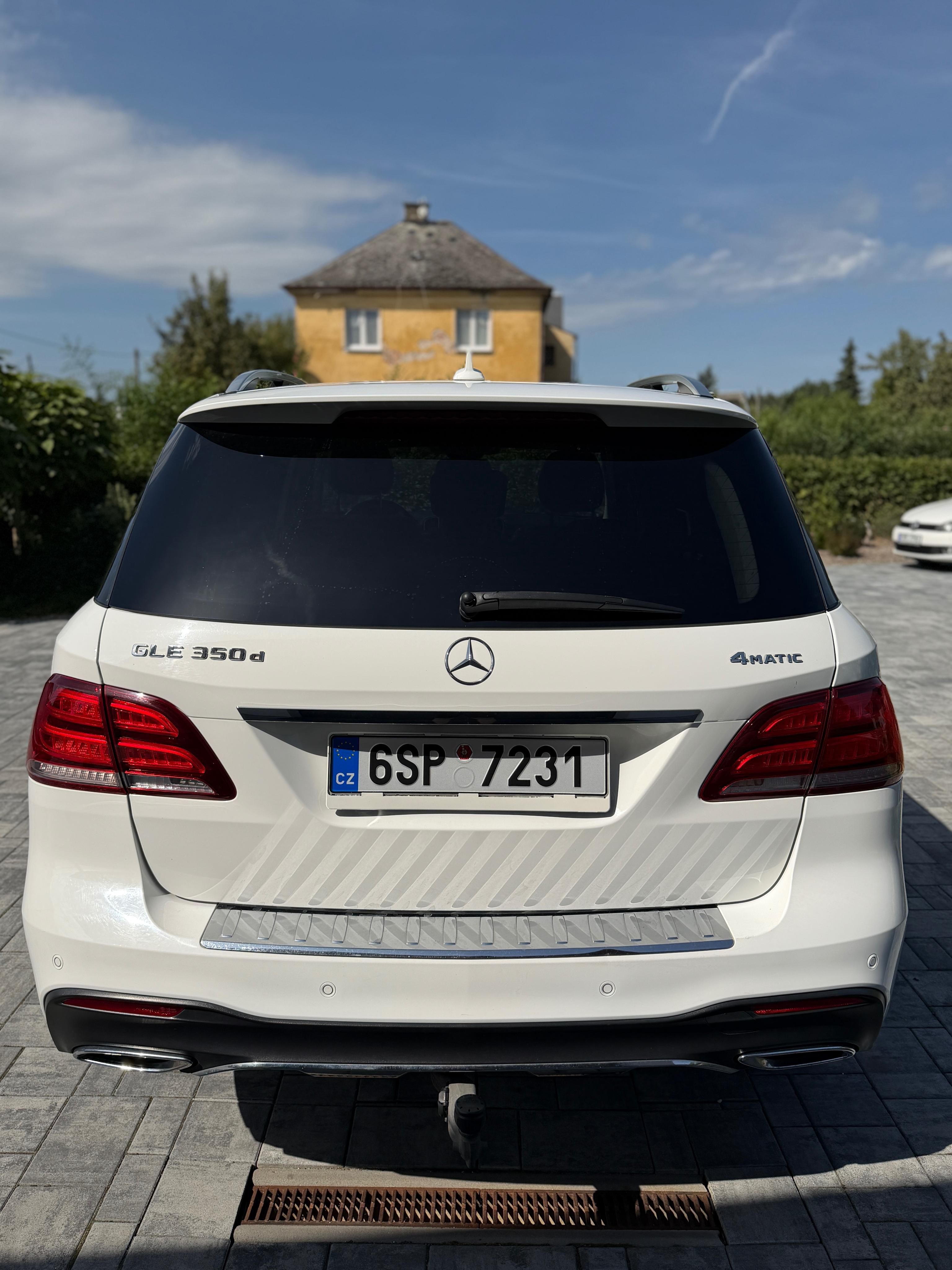 Mercedes-Benz GLE, 350d 4matic - fotka 4