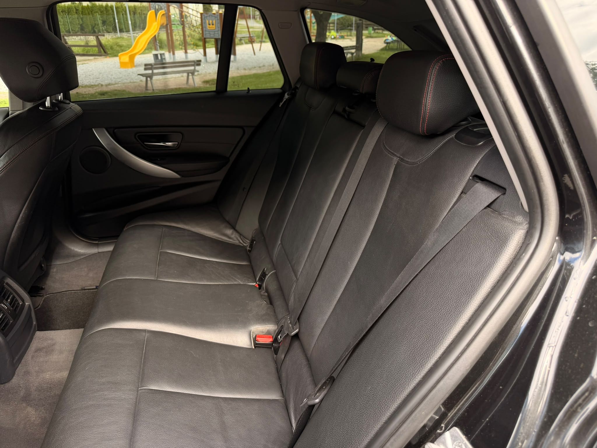 BMW Řada 3, Touring 3.0d 190 kW – sport - fotka 6