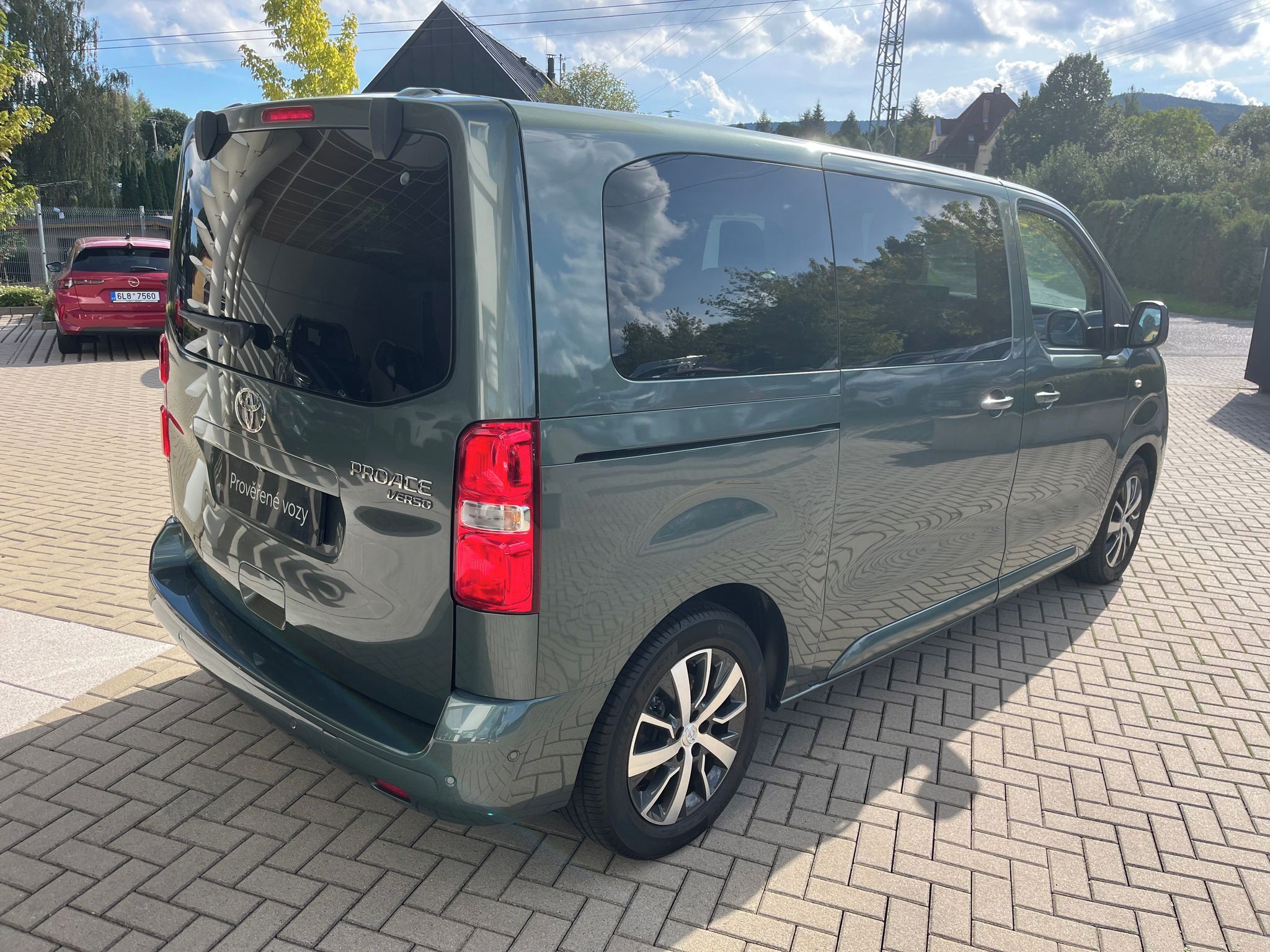 Toyota Proace Verso, 2.0D 144k L1 Family Webasto 8S - fotka 6