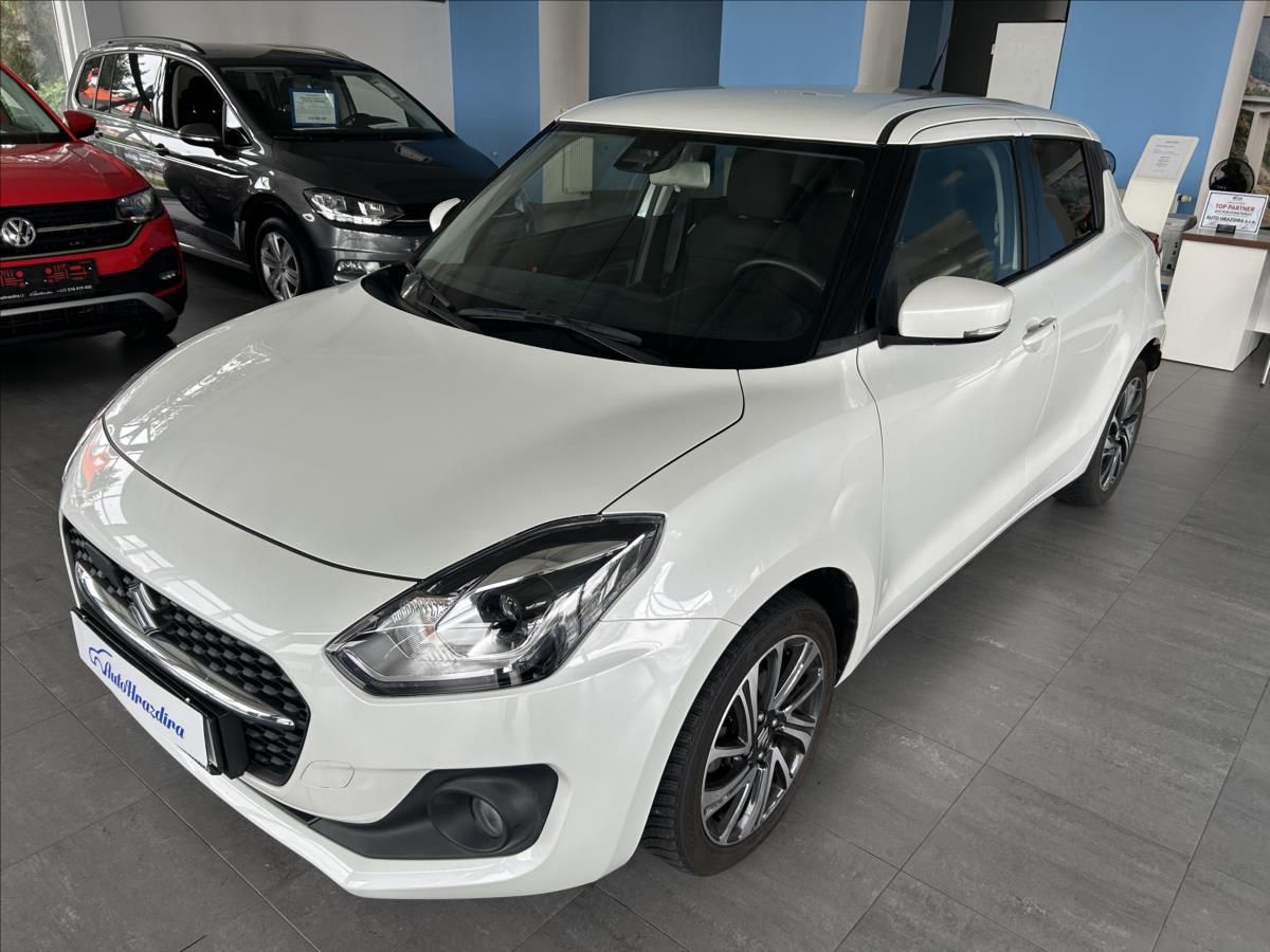 Suzuki Swift, 1,2   HYBRID,AUTOMAT,1.MAJ,ČR - fotka 3