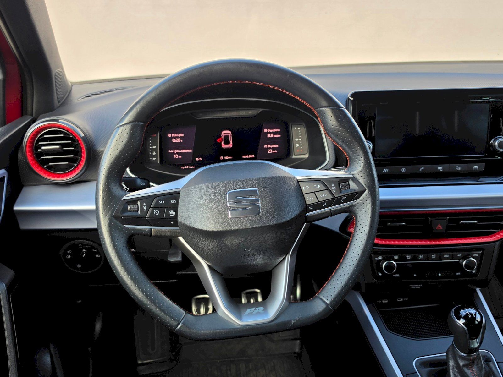 Seat Arona, 1,0TSI 81KW FR - fotka 6