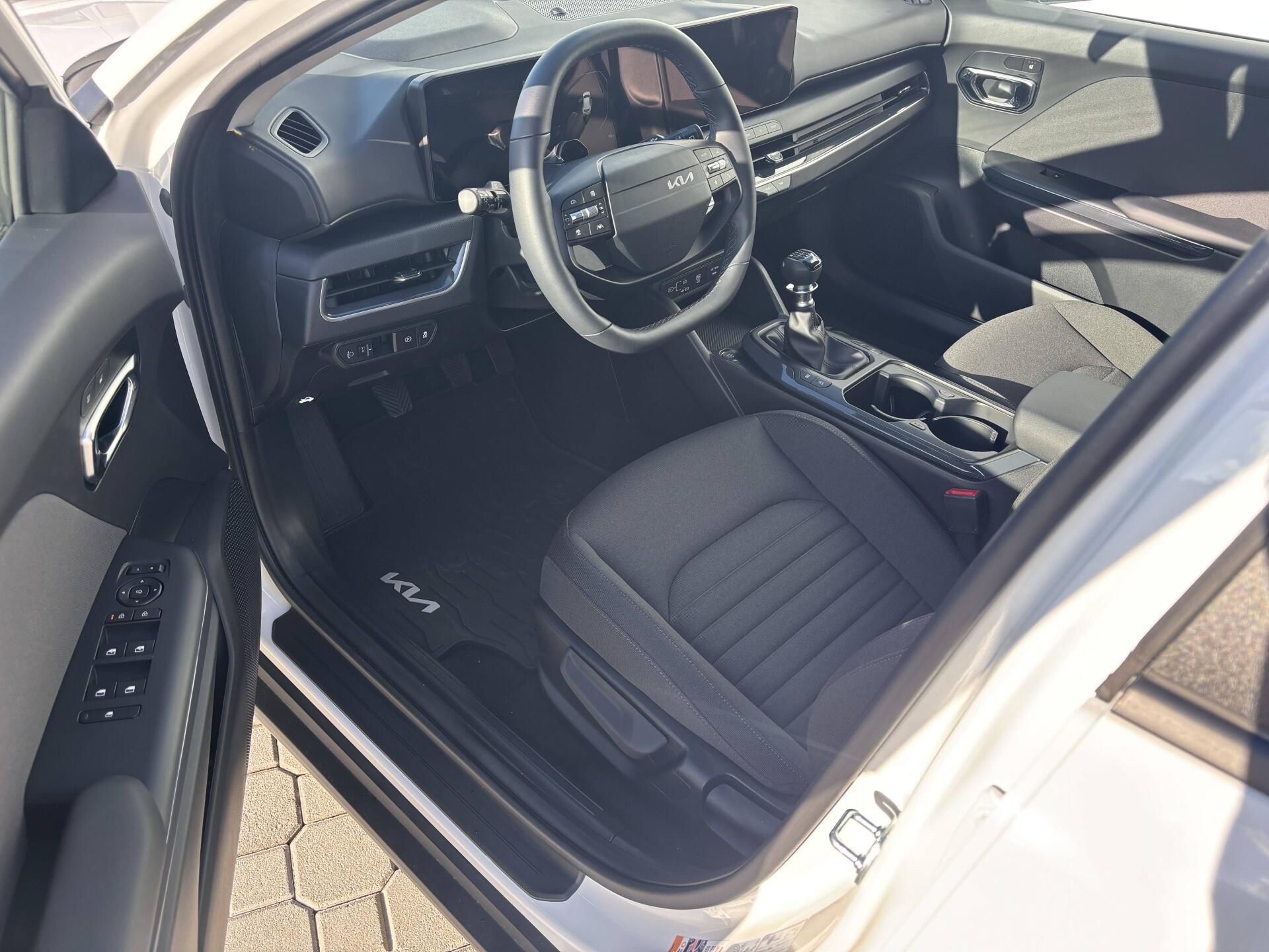 Kia K4, EXCLUSIVE 1,0 T-GDi - fotka 5