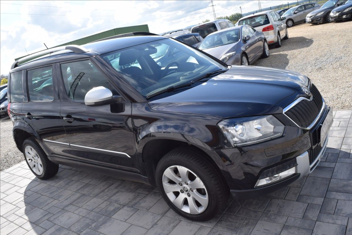 Škoda Yeti, 2,0 d 110KW 4x4 TAŽNÉ XENONY - fotka 4