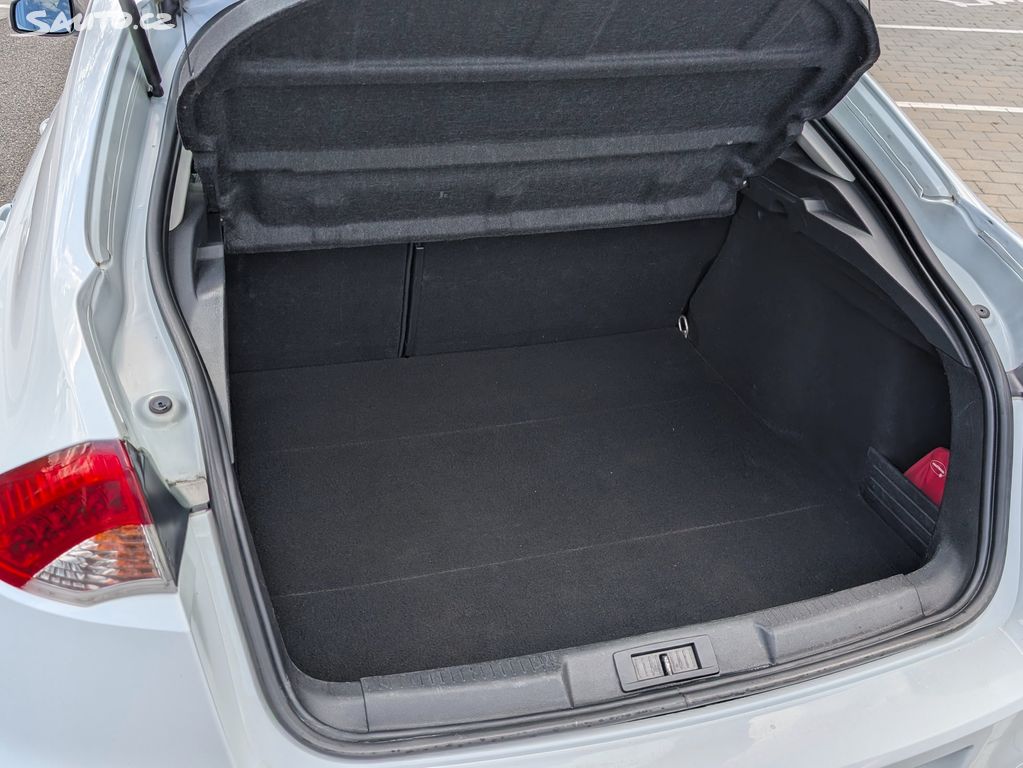 Renault Laguna 2010 from Czech Republic