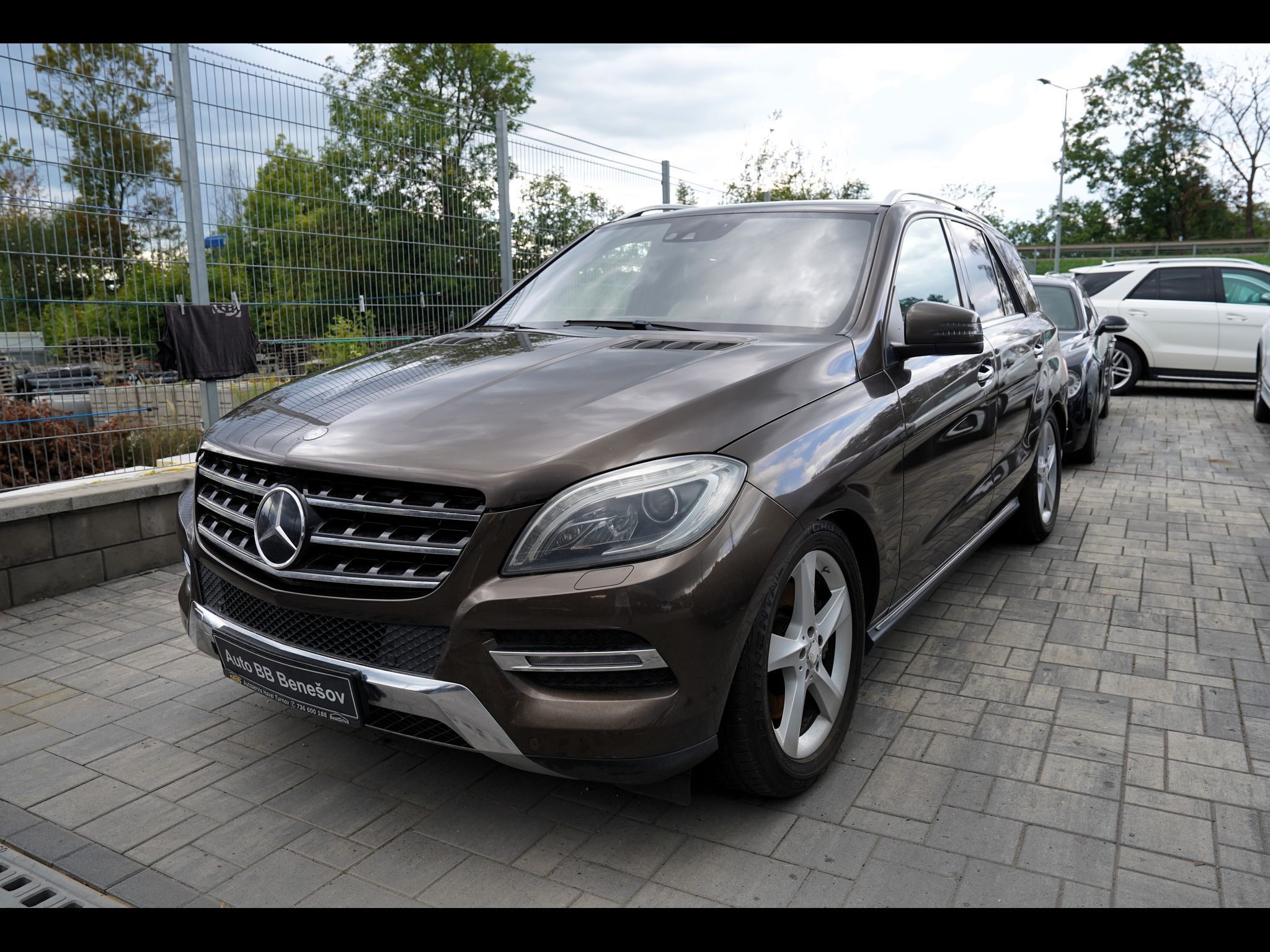 Mercedes-Benz ML, ML 350i AMG 4Matic/Motor klepe - fotka 2