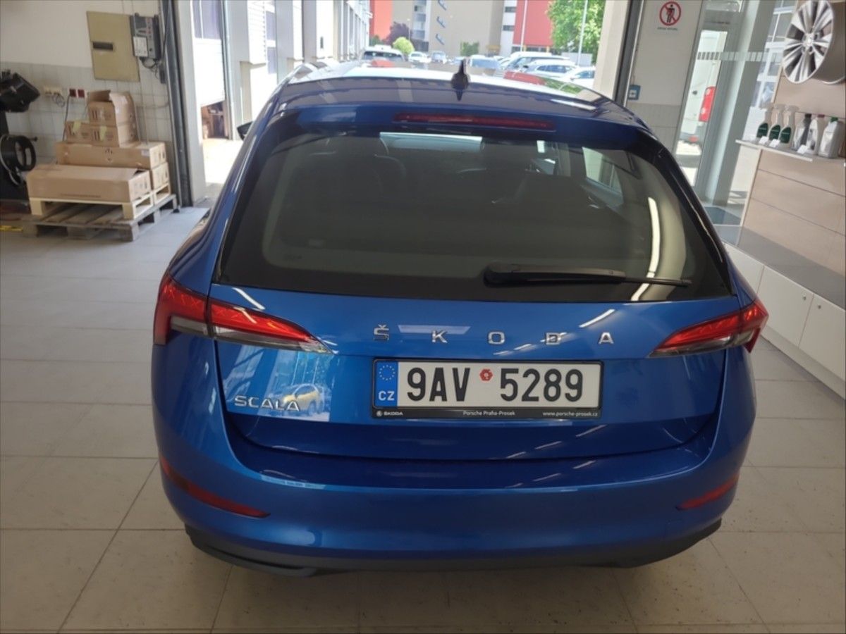 Škoda Scala, 1,0 TSi 70kW - fotka 2