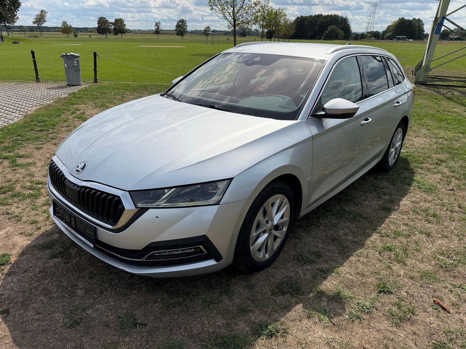 Škoda Octavia, 2.0 TDI, 110kw, Style, DSG - fotka 4