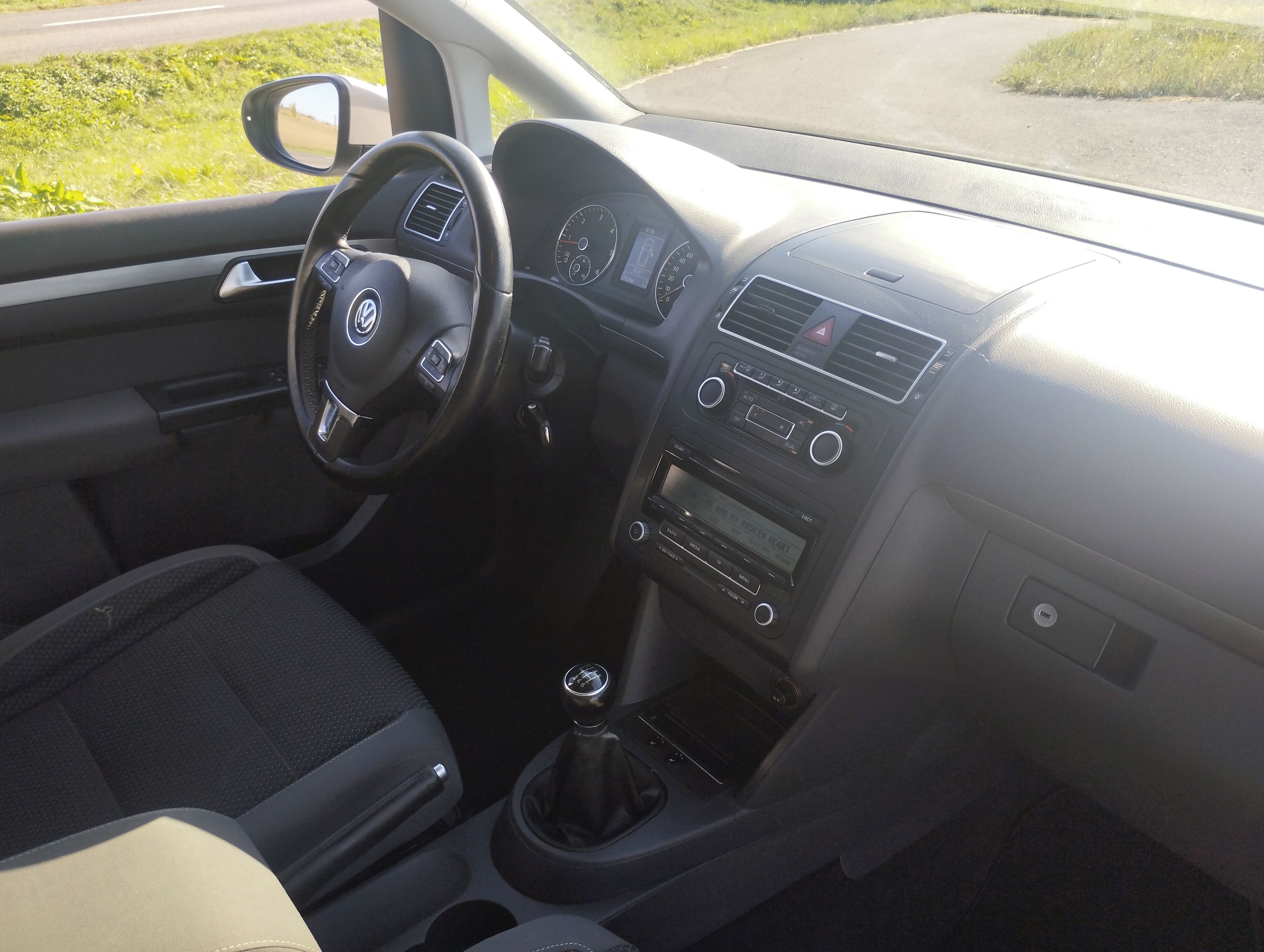 Volkswagen Touran, NOVÁ STK PO ROZVODECH - fotka 5