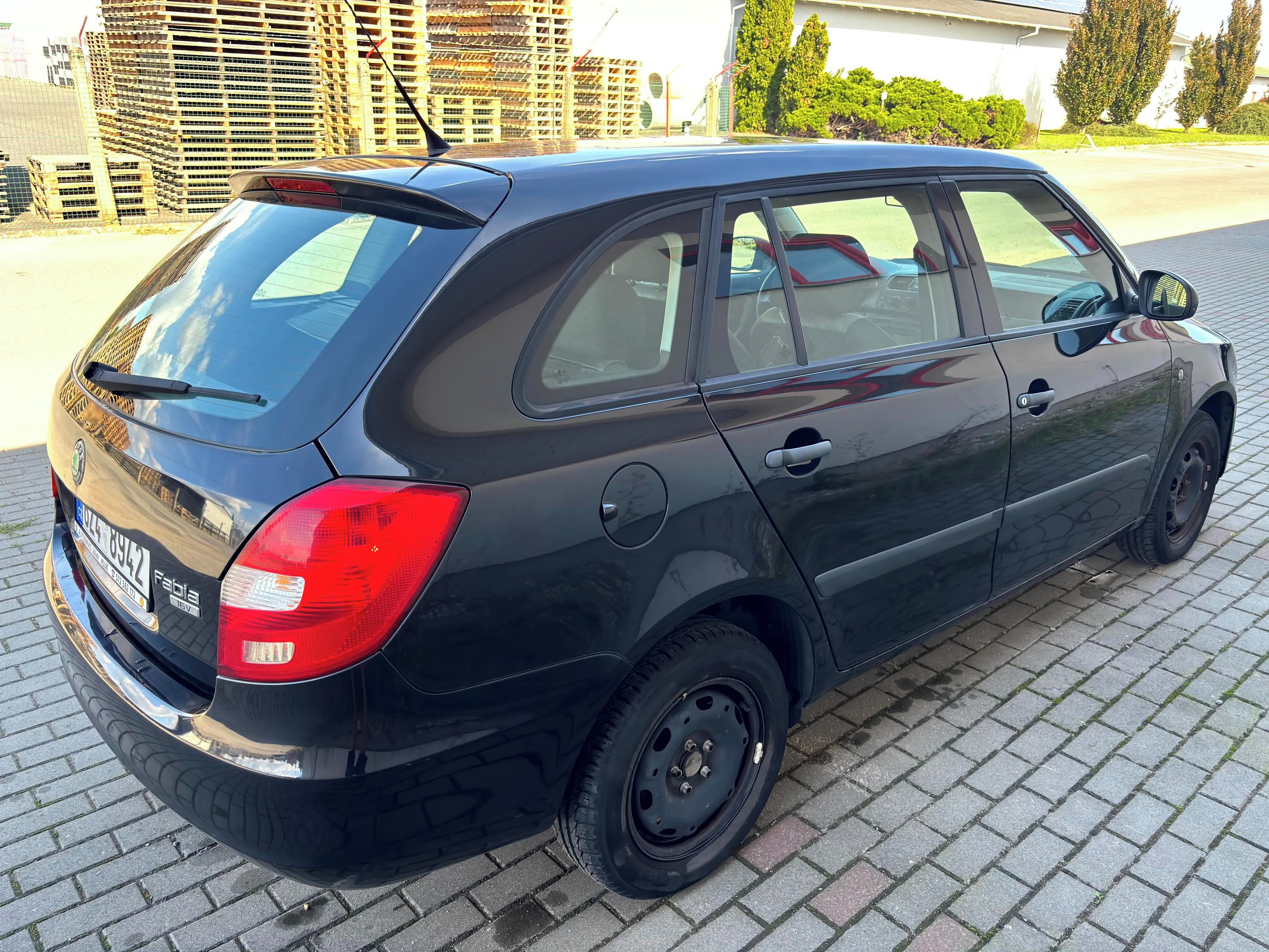 Škoda Fabia, 1.4 16v, 63kw - fotka 4