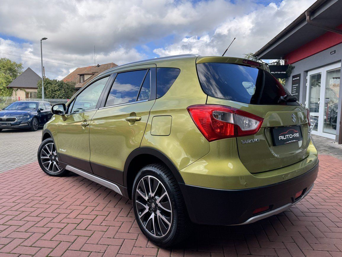 Suzuki SX4 S-Cross, 1.6 VVTi Limited Navi Kamera - fotka 3