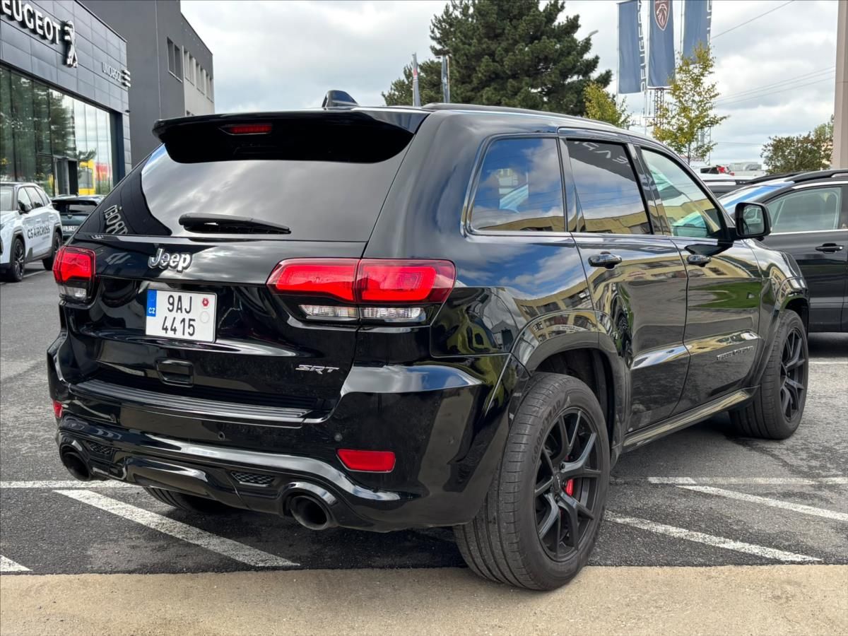Jeep Grand Cherokee, 6,4 SRT  6,4 V8 Hemi - fotka 6