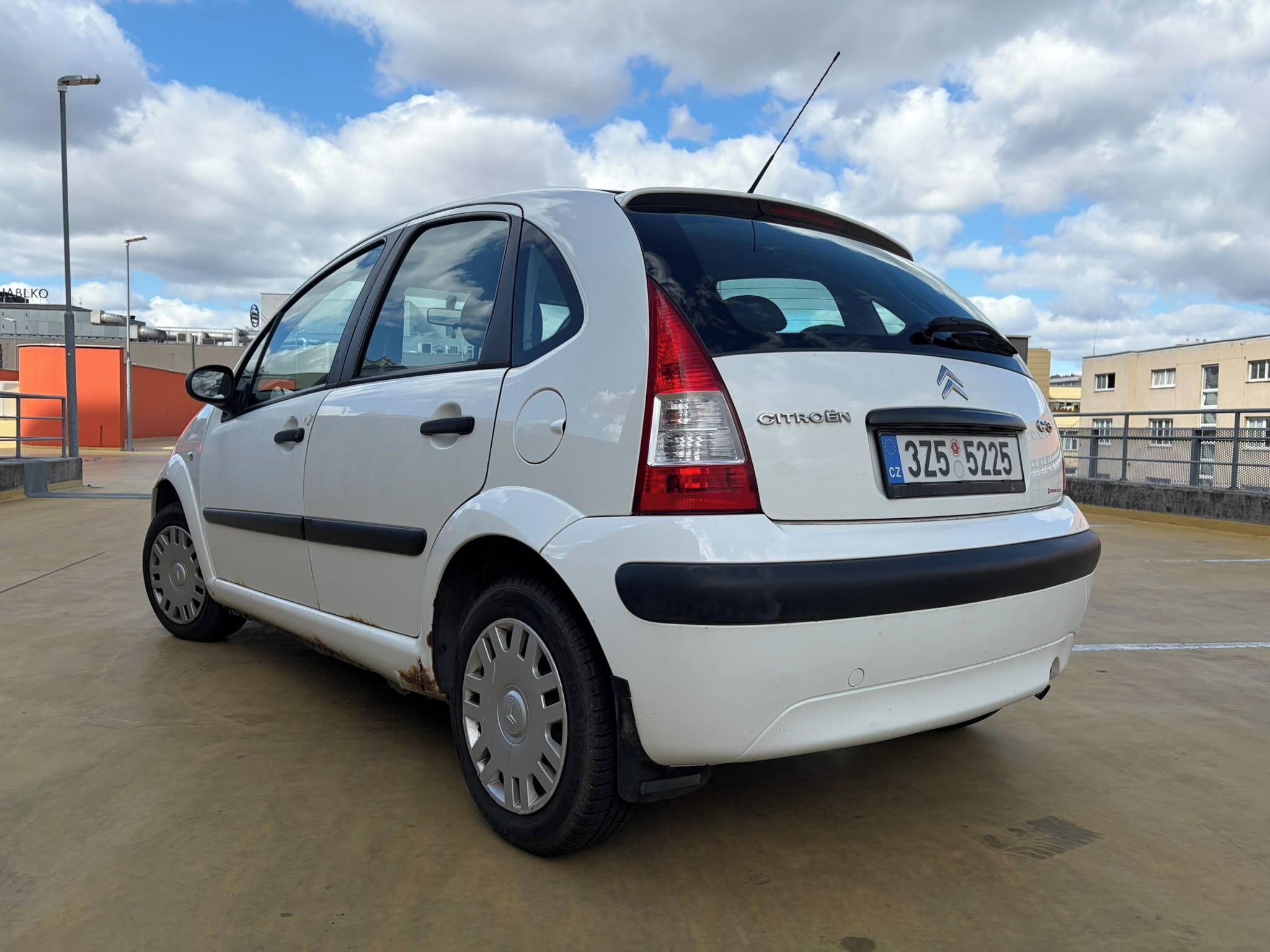 Citroën C3, 1.1i - fotka 4