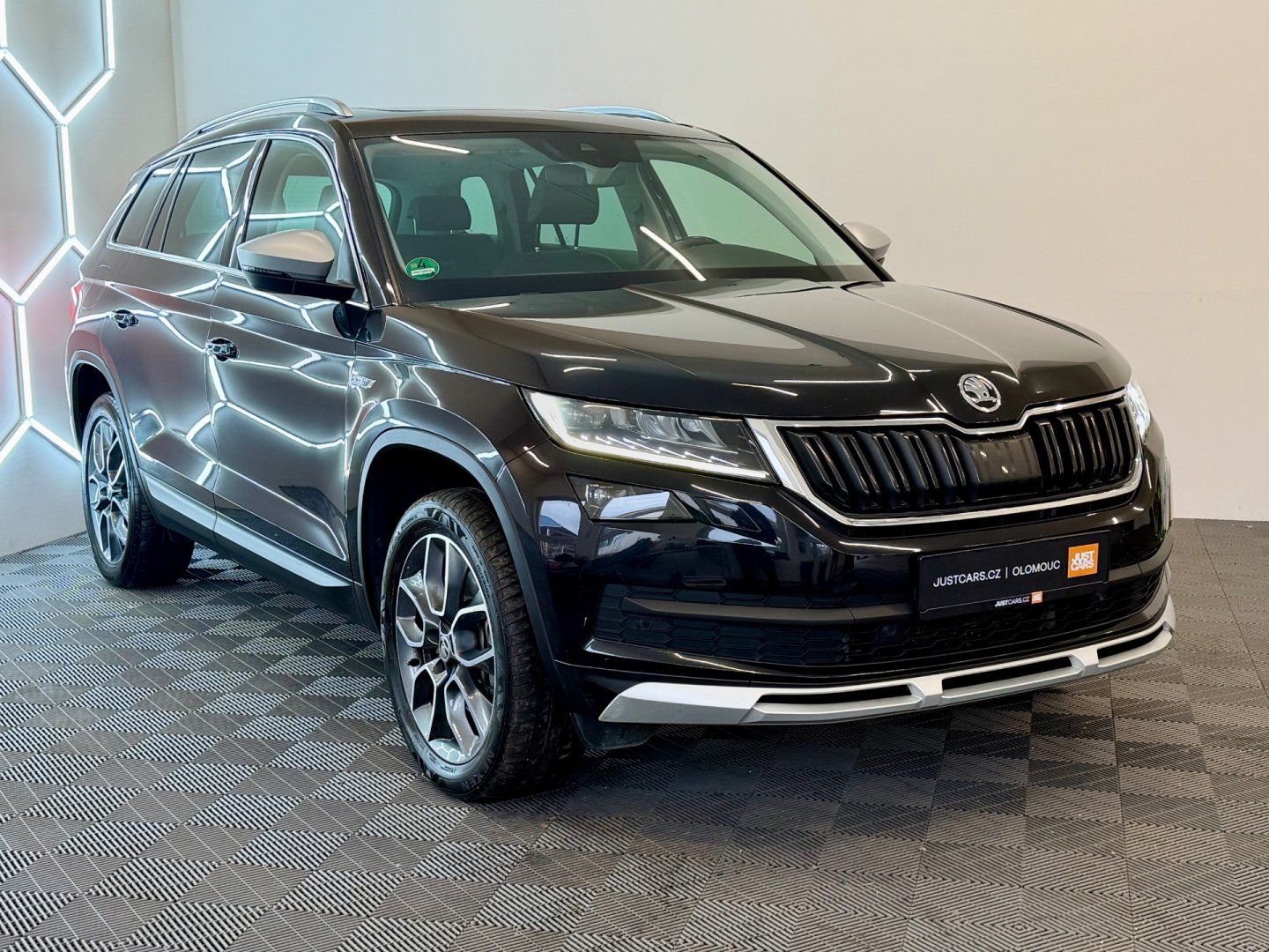 Škoda Kodiaq, SCOUT 2.0 TDI 140kW4x4/WEBASTO - fotka 4