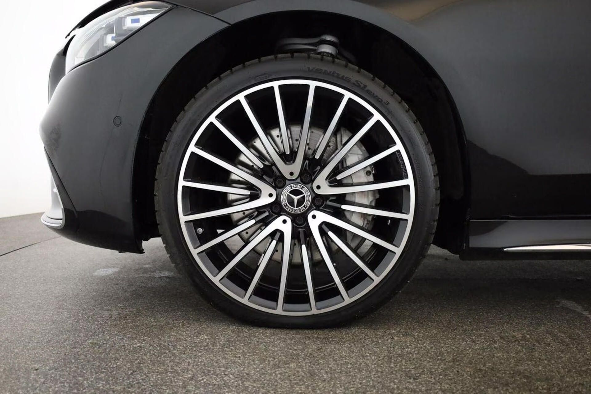 Mercedes-Benz Třídy S, 580 L AMG Pano HuD Venti - fotka 6