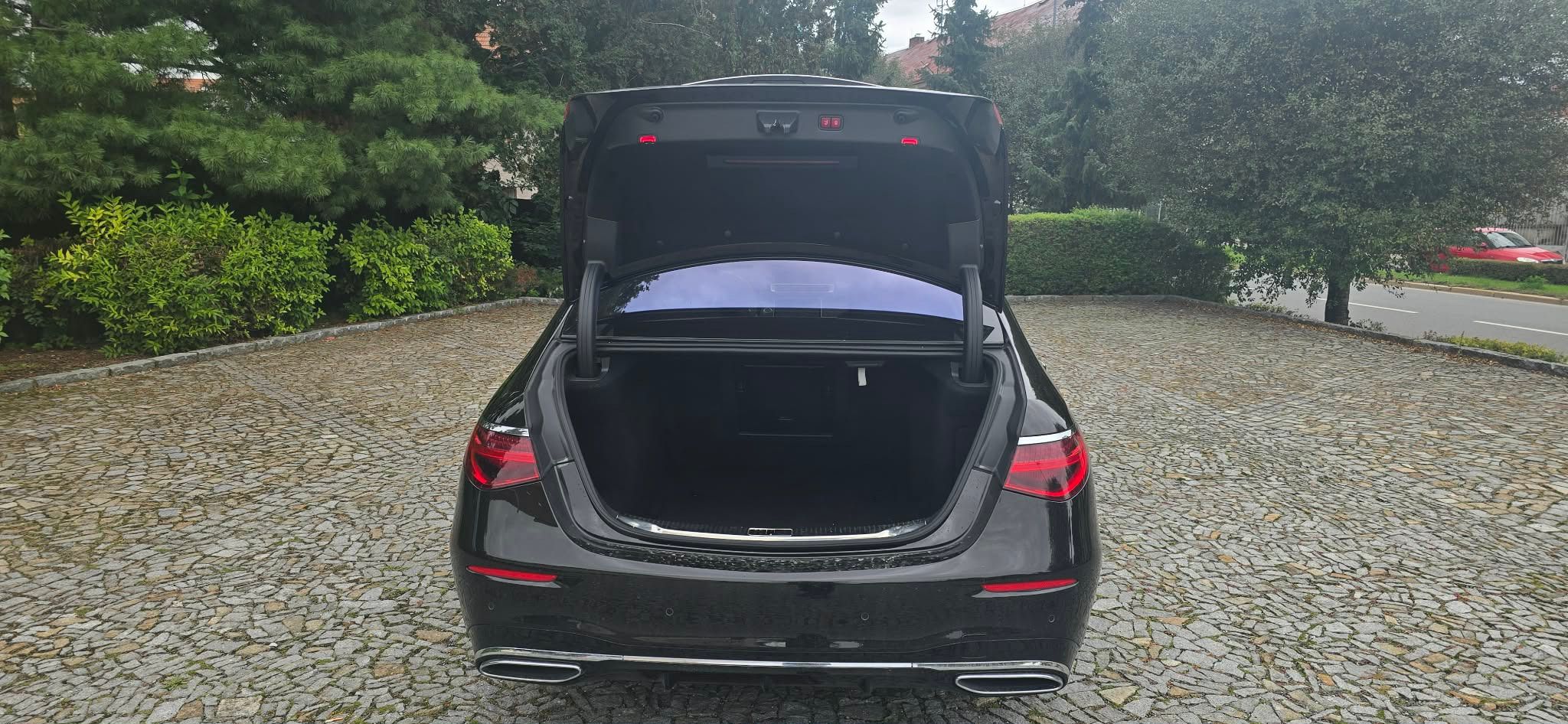 Mercedes-Benz Třídy S, S400 D 4MATIC - fotka 6
