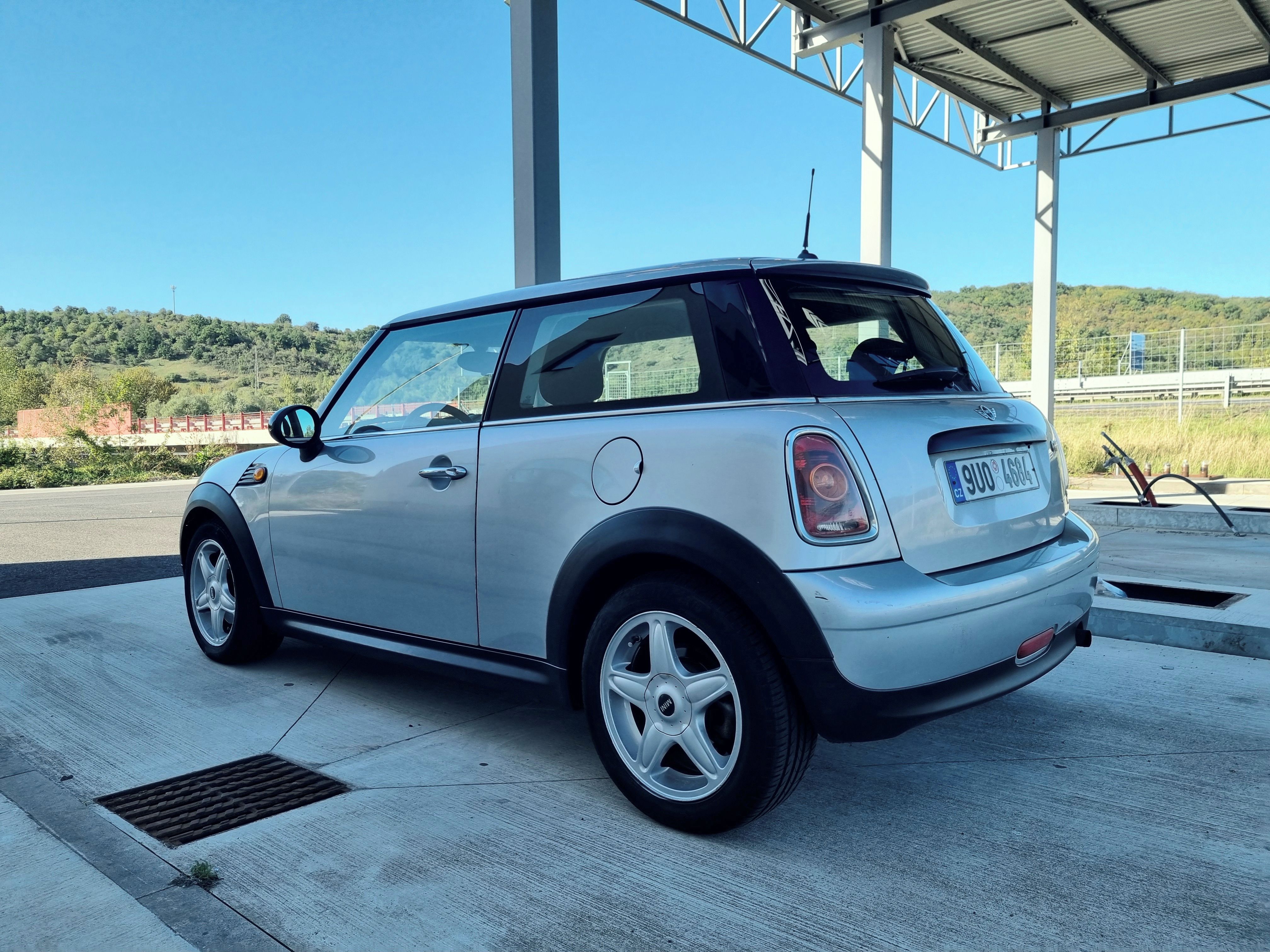 Mini Cooper, One, 1.4, 70 kW, platná STK - fotka 4