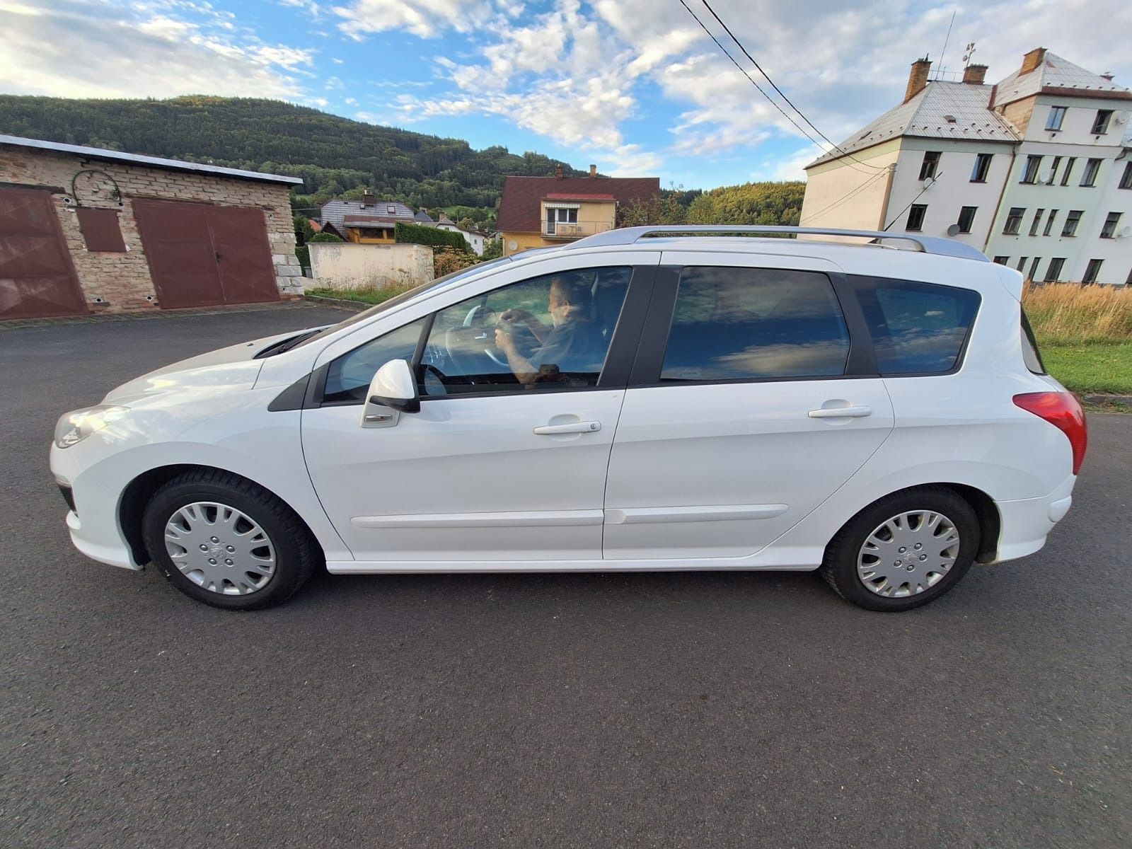 Peugeot 308, 1.6 eHDI 84KW 6 rychlostí - fotka 5