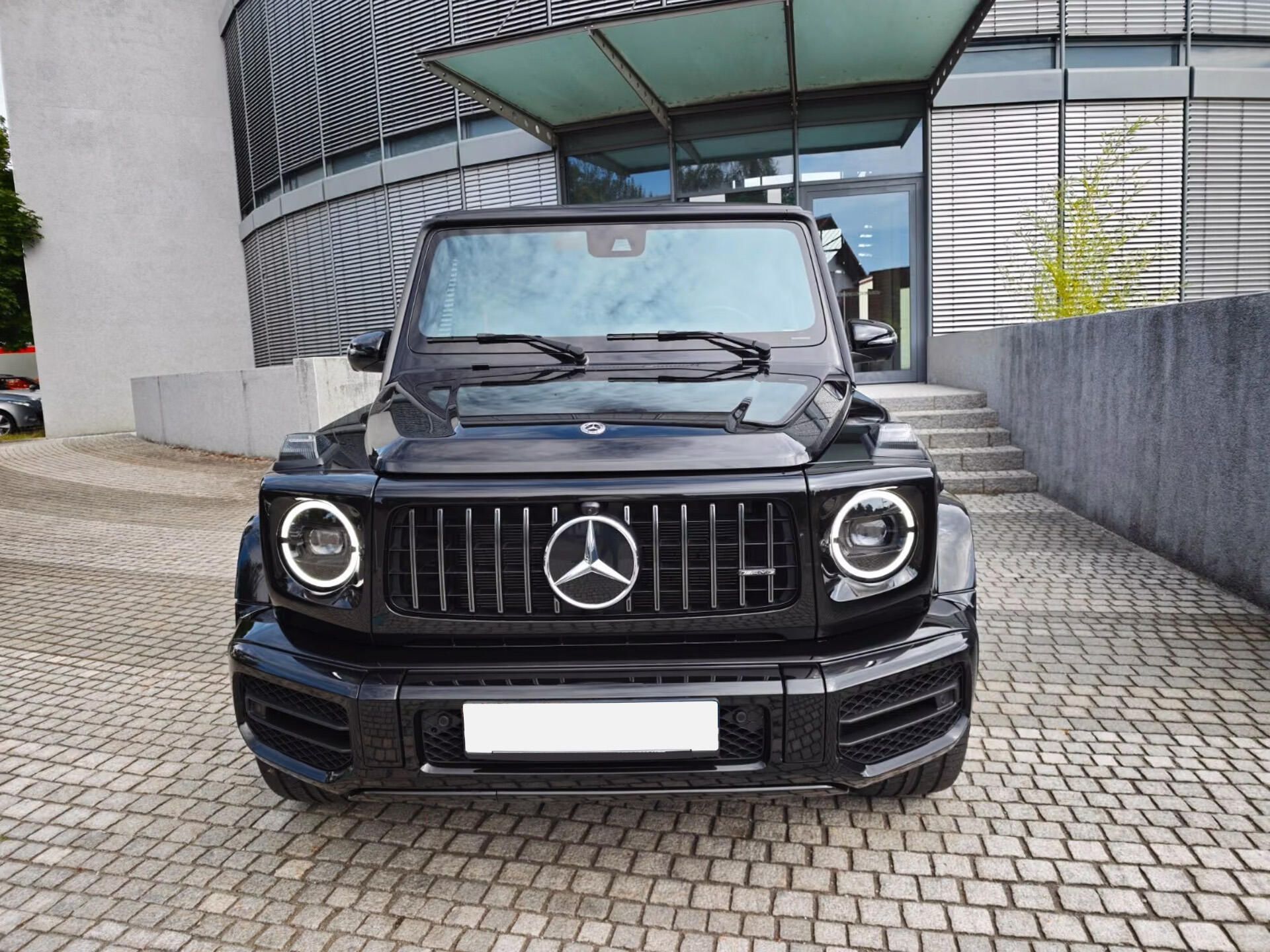 Mercedes-Benz Třídy G, 63 AMG - fotka 2
