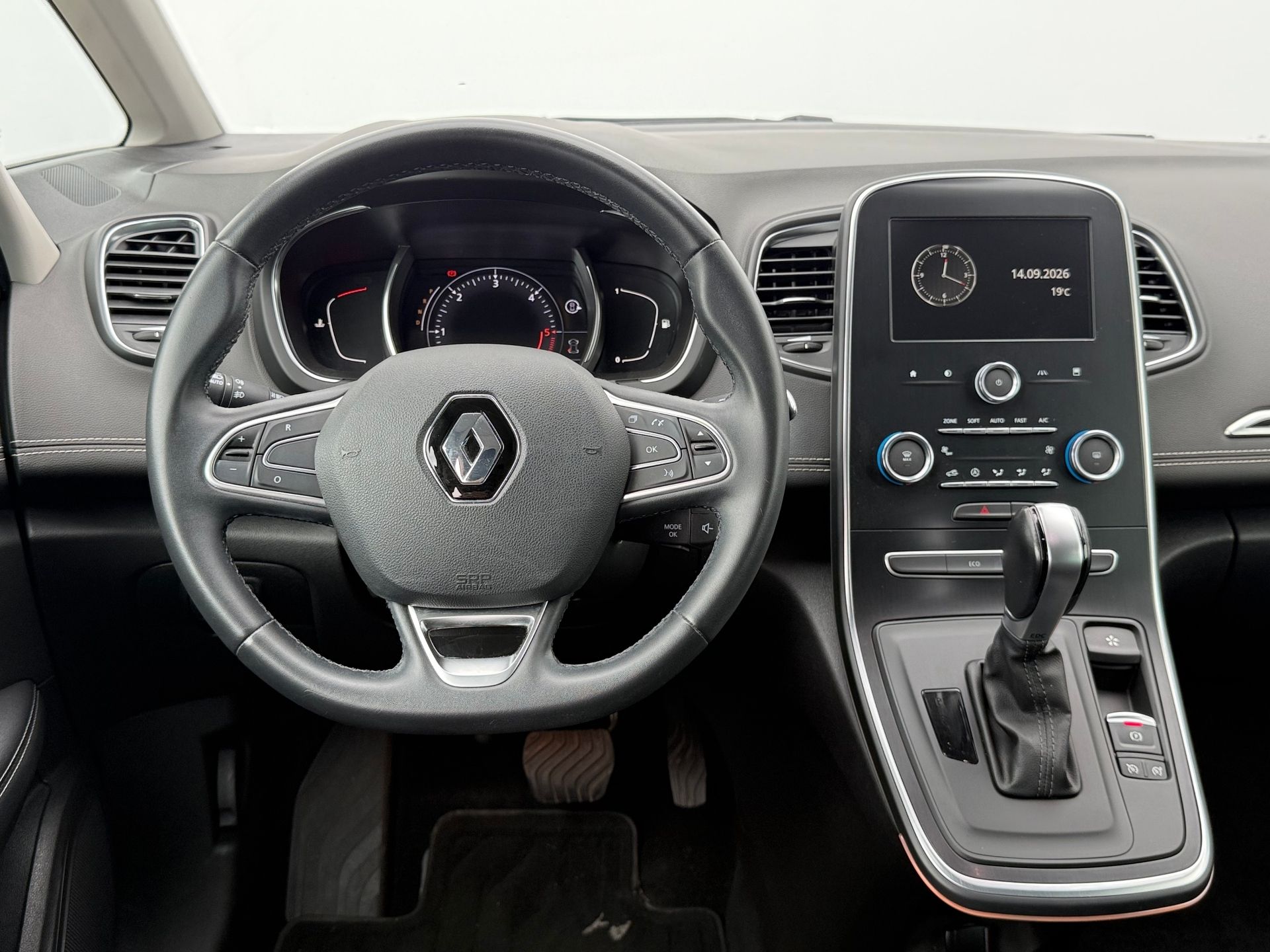 Renault Scénic, 1.7 DCi 88 kW Intens EDC - fotka 5