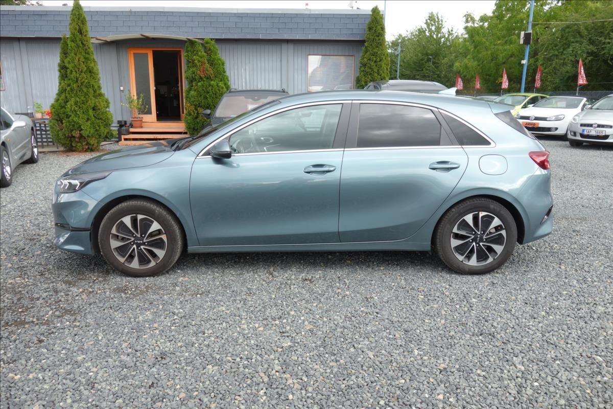 Kia Cee´d, 1,5 T-GDi,ČR,1 MAJ.,SERV.KN. - fotka 3