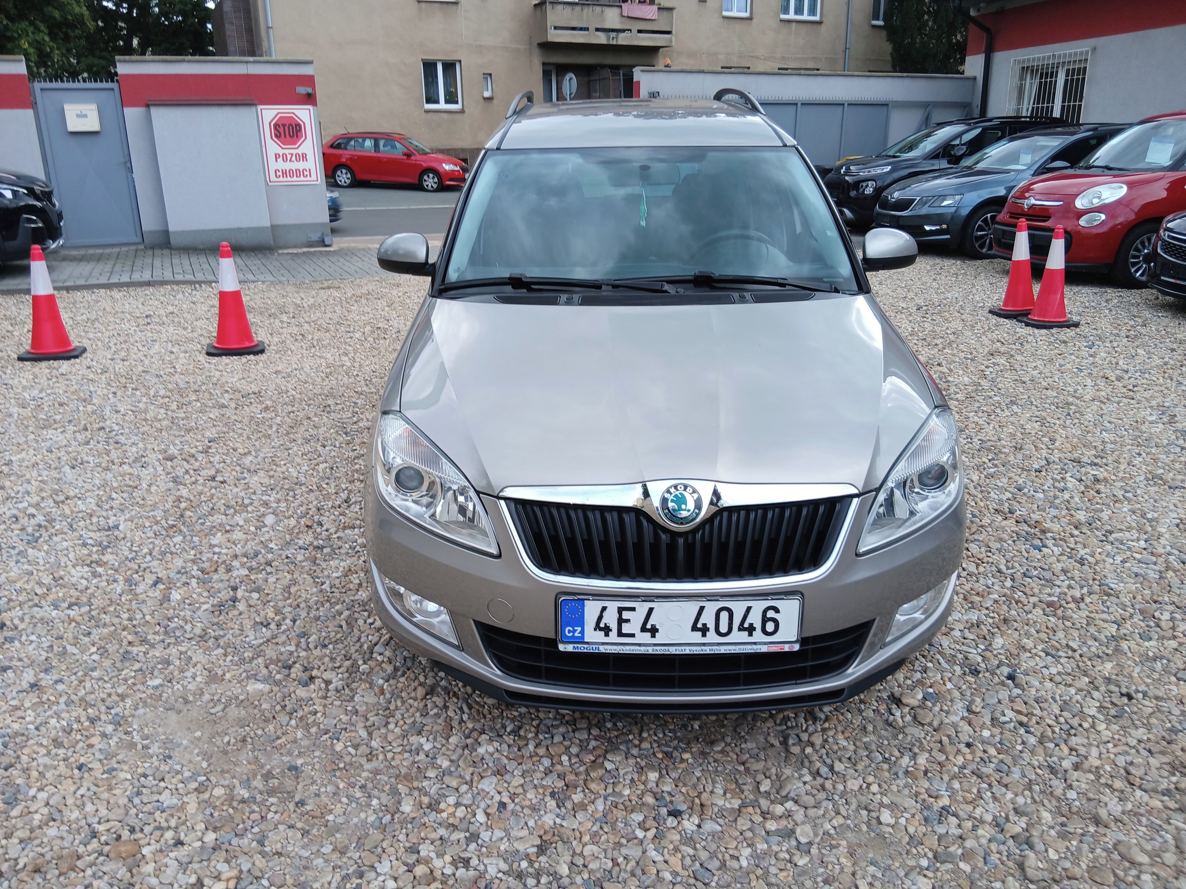 Škoda Roomster, 1.2TSi 63KW Nové v ČR, S.Kniha - fotka 2