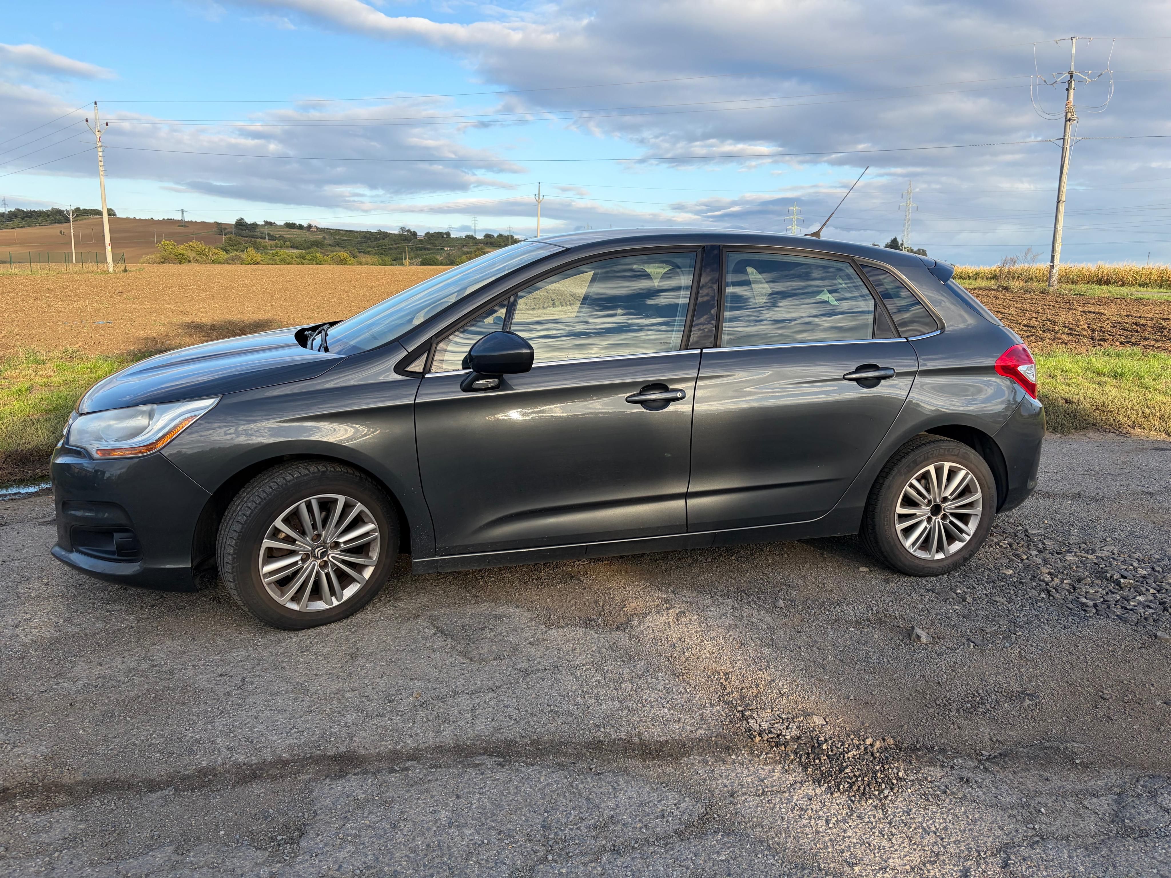 Citroën C4, úsporný 1.6 HDi výbava Comfort - fotka 3