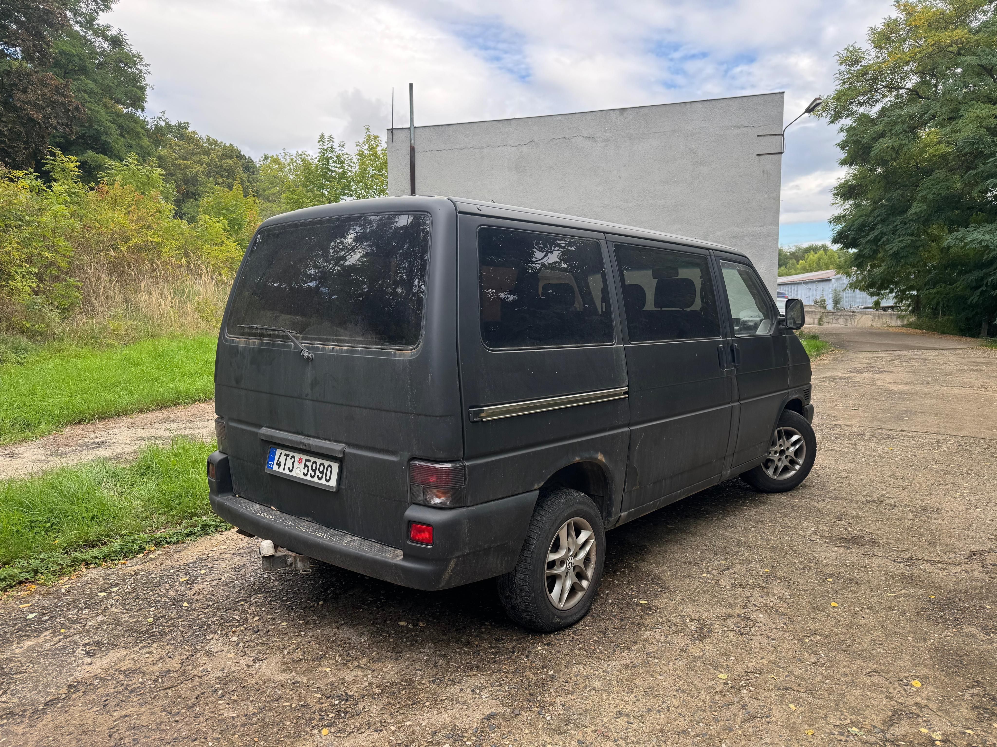 Volkswagen Caravelle, 1.9TD, nová technická - fotka 4