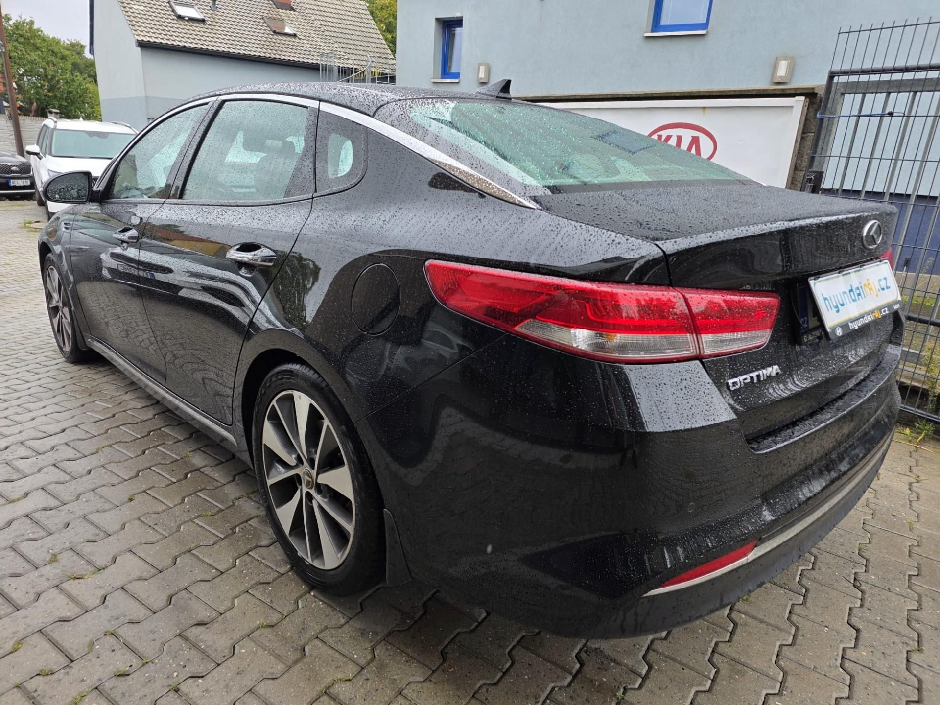 Kia Optima, 1.7-PREMIUM-PANORAMA-AUTOMAT - fotka 6